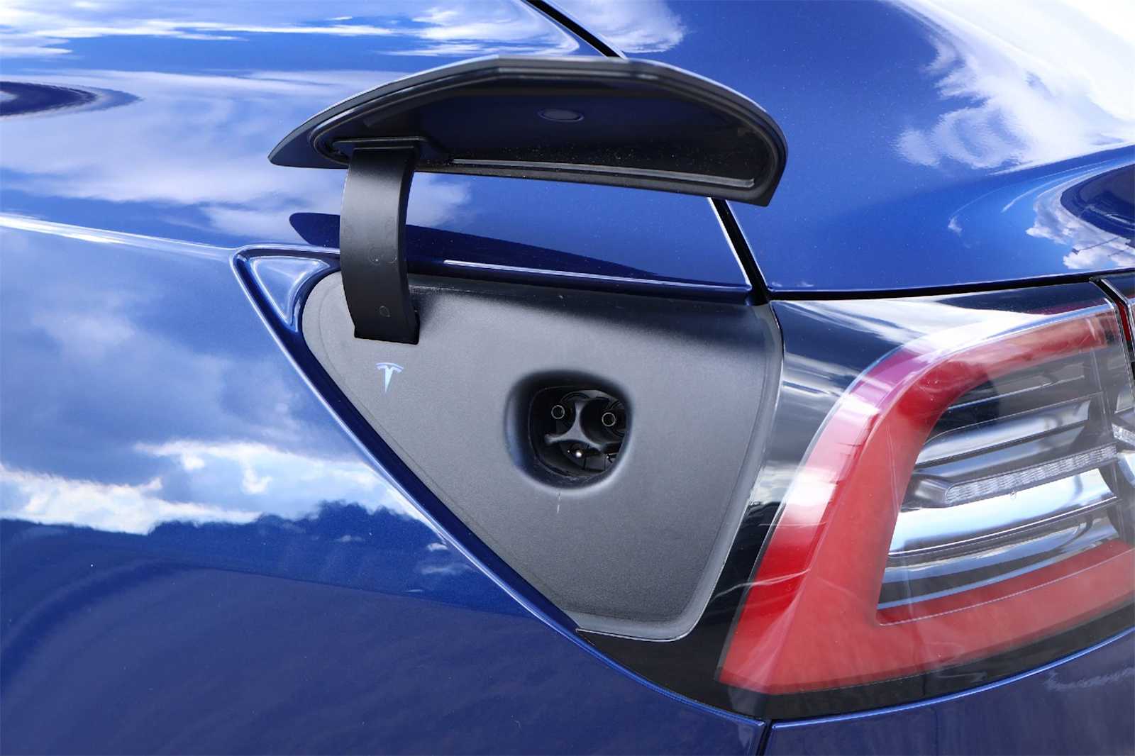 Thumbnail: 2022 Tesla Model 3 - 25