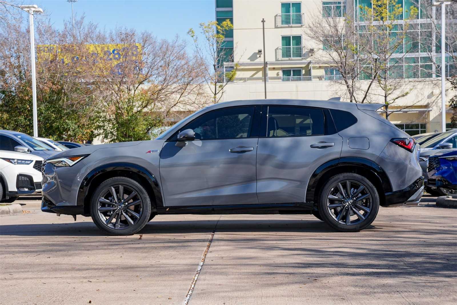 Thumbnail: 2025 Acura ADX - 3