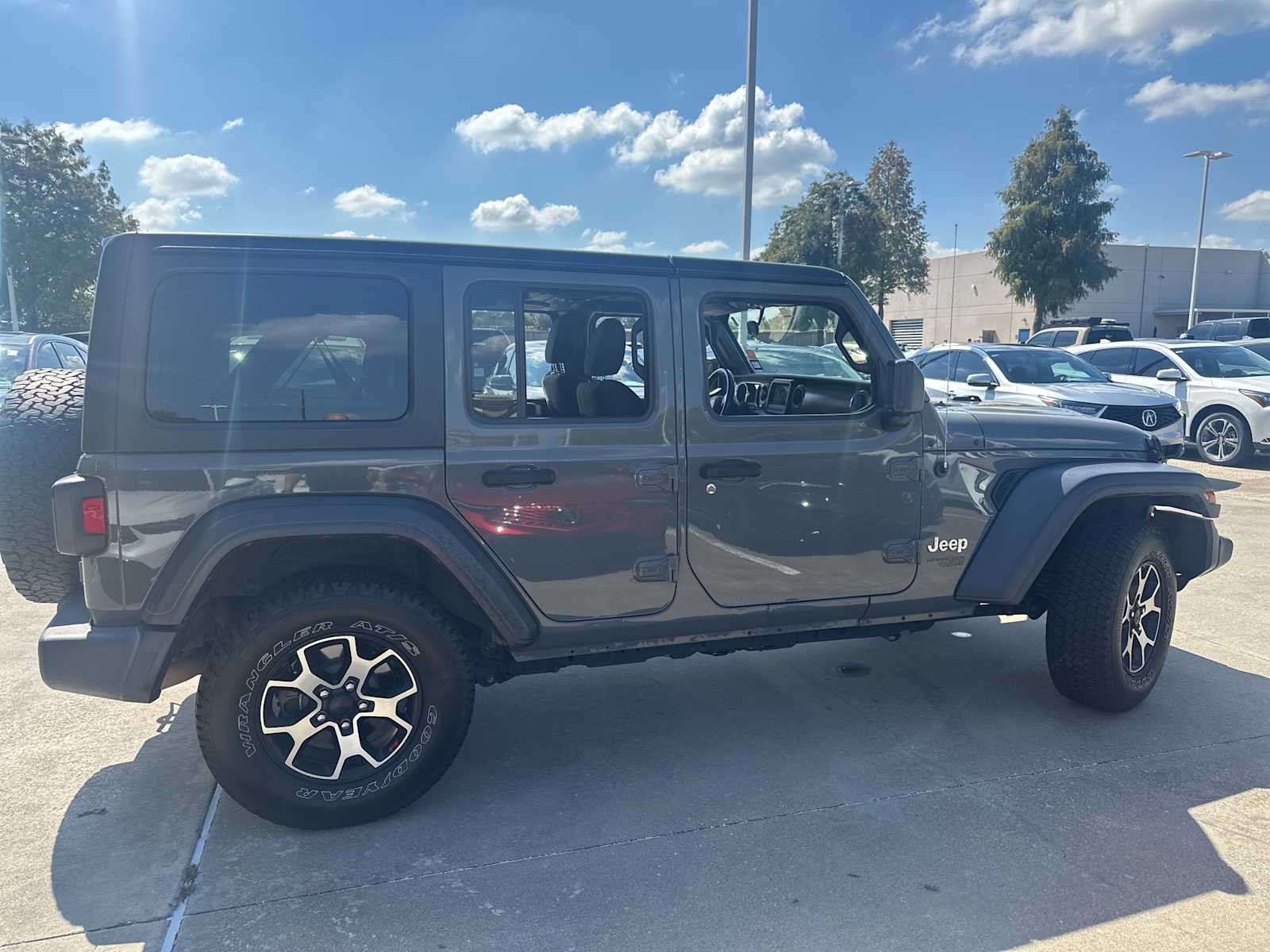 Thumbnail: 2020 Jeep Wrangler - 4