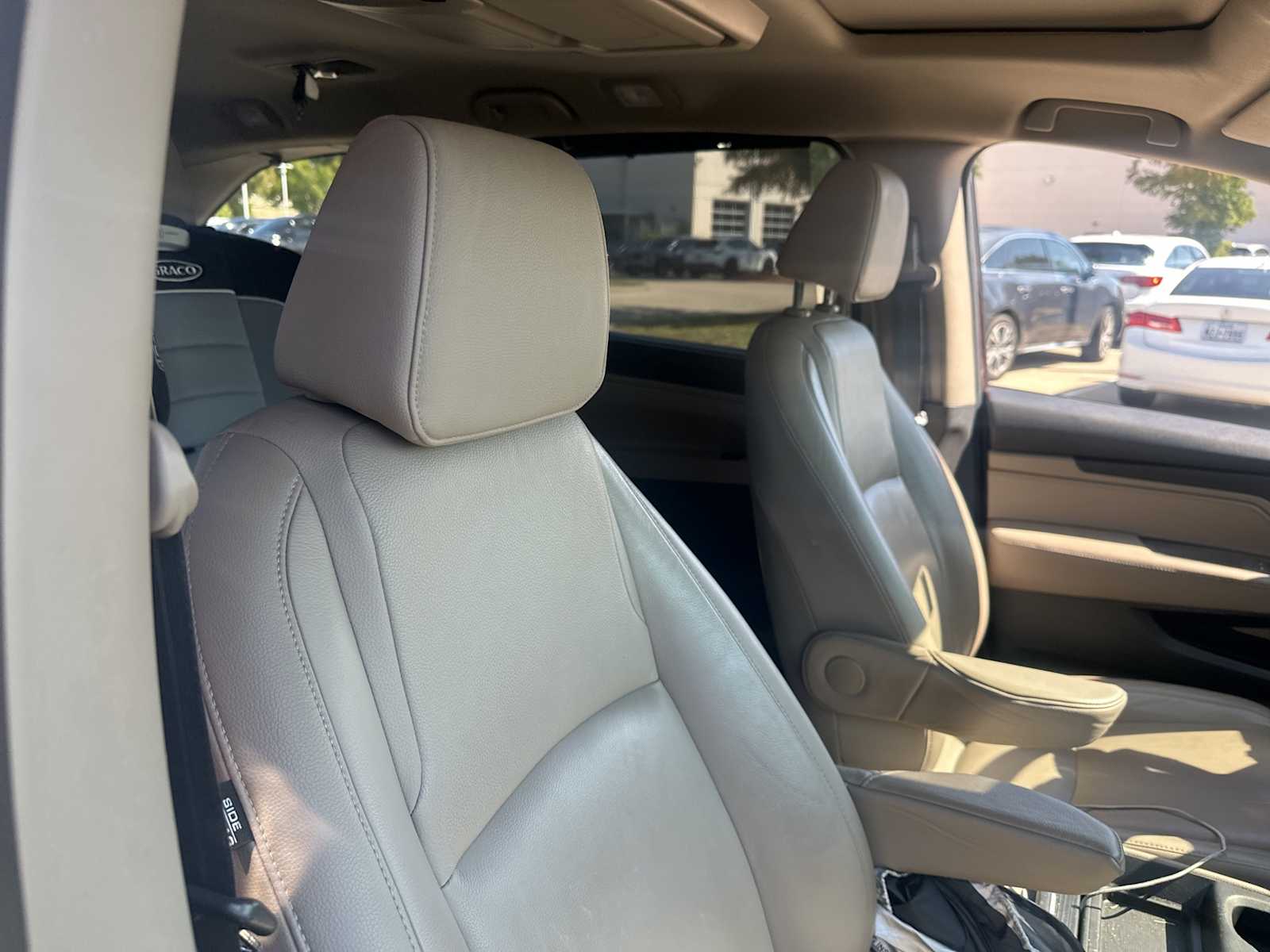 Thumbnail: 2018 Honda Odyssey - 9