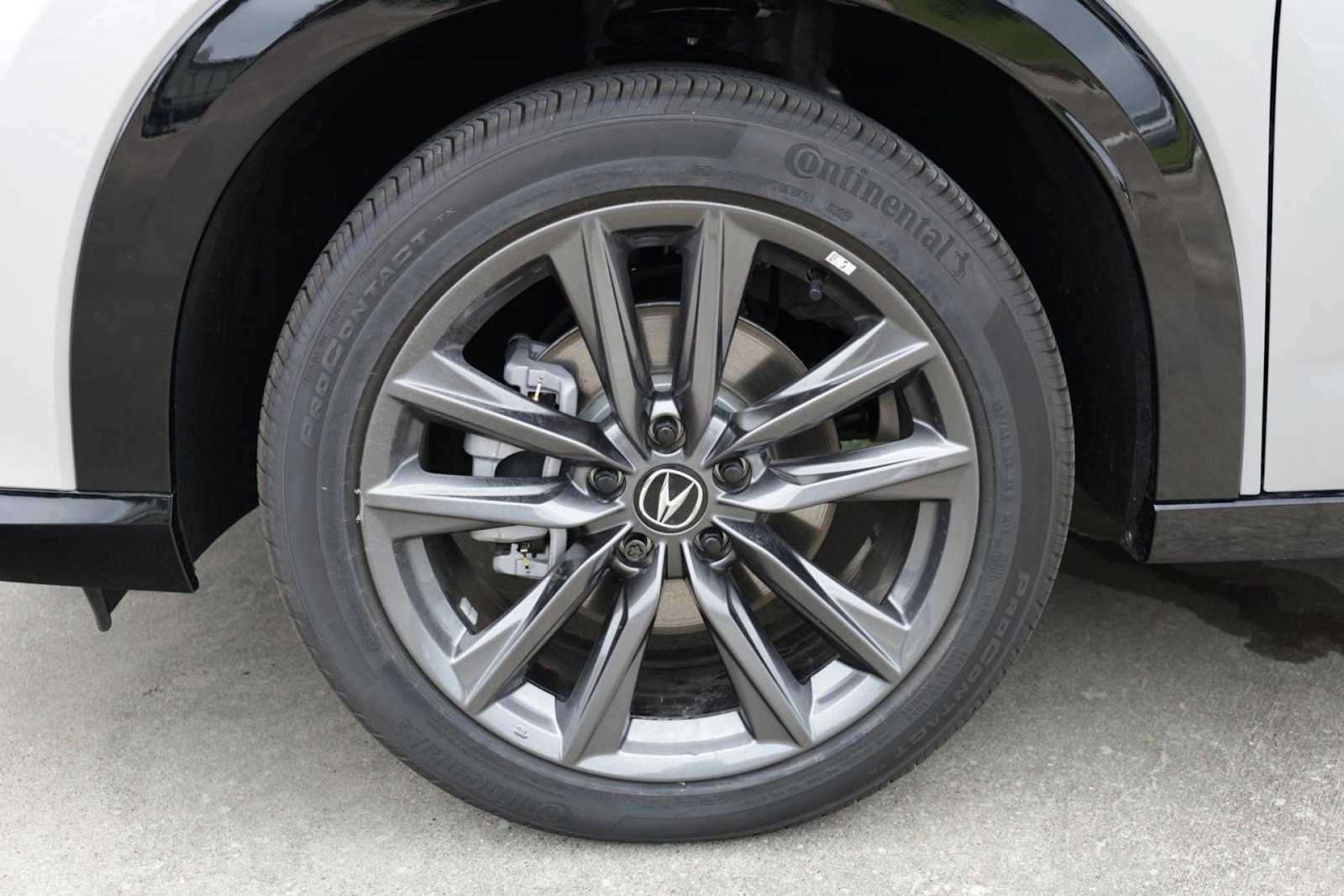 Thumbnail: 2025 Acura ADX - 9