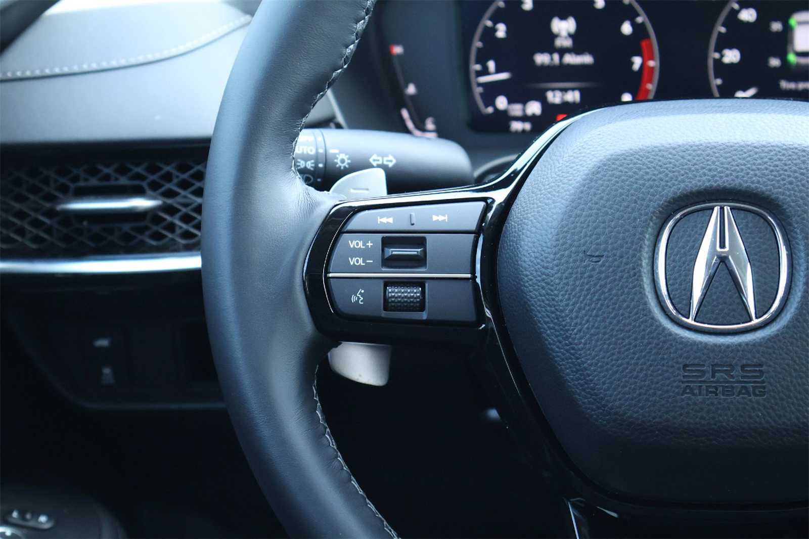 Thumbnail: 2025 Acura ADX - 22