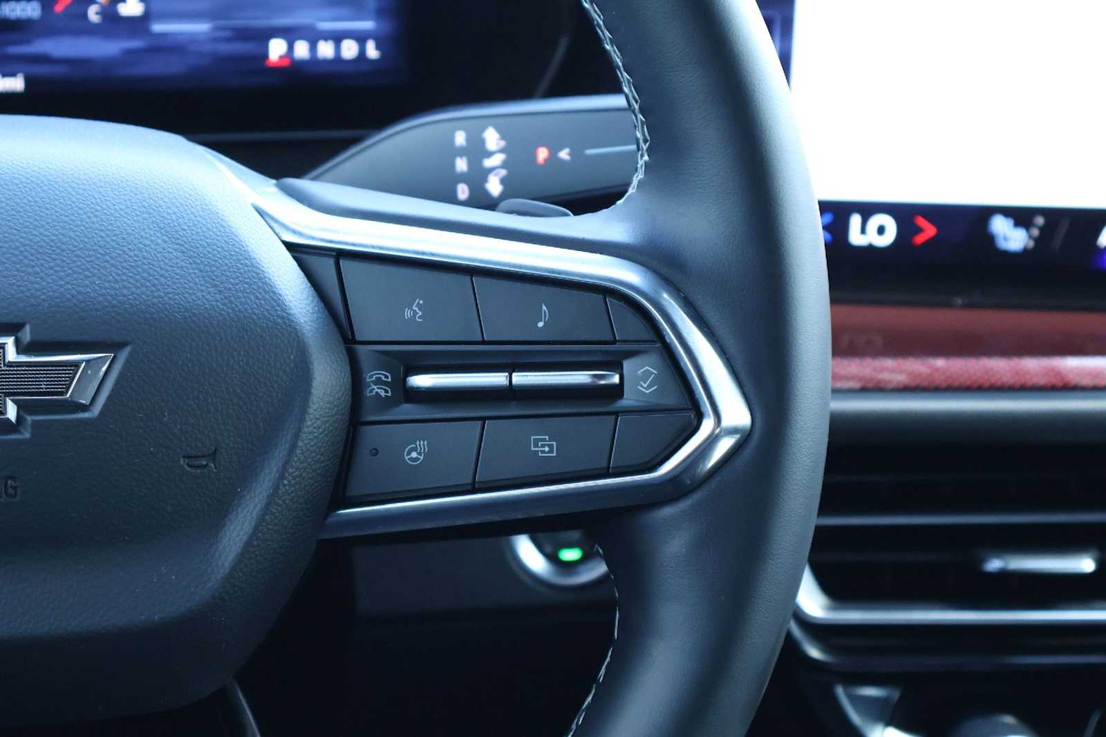 Thumbnail: 2025 Chevrolet Traverse - 23