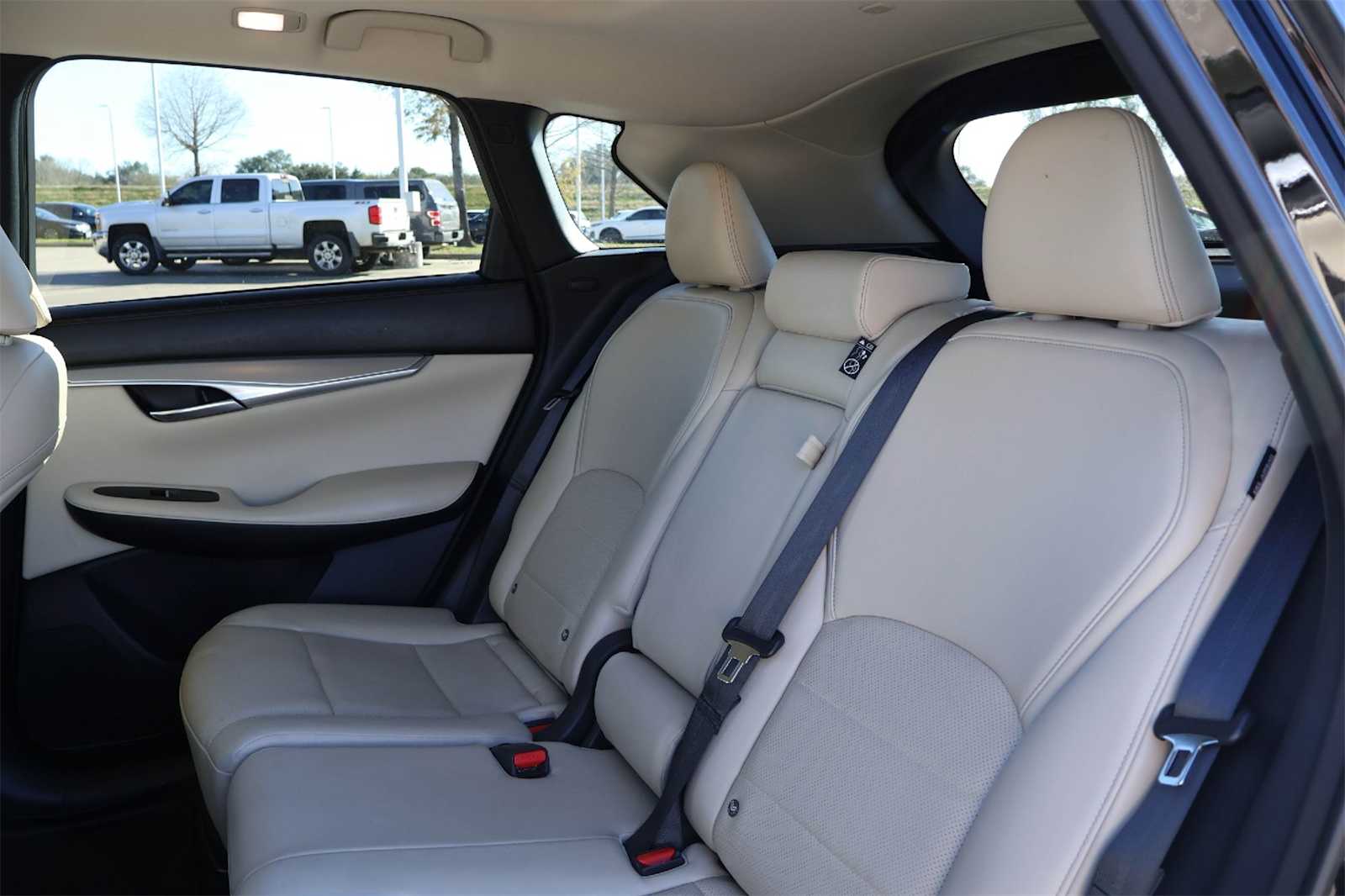 Thumbnail: 2021 INFINITI QX50 - 12