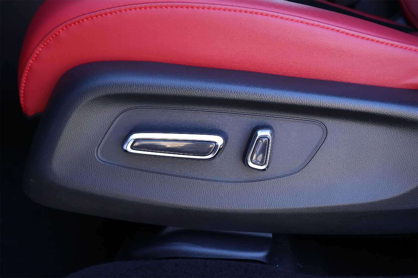 Thumbnail: 2025 Acura ADX - 24