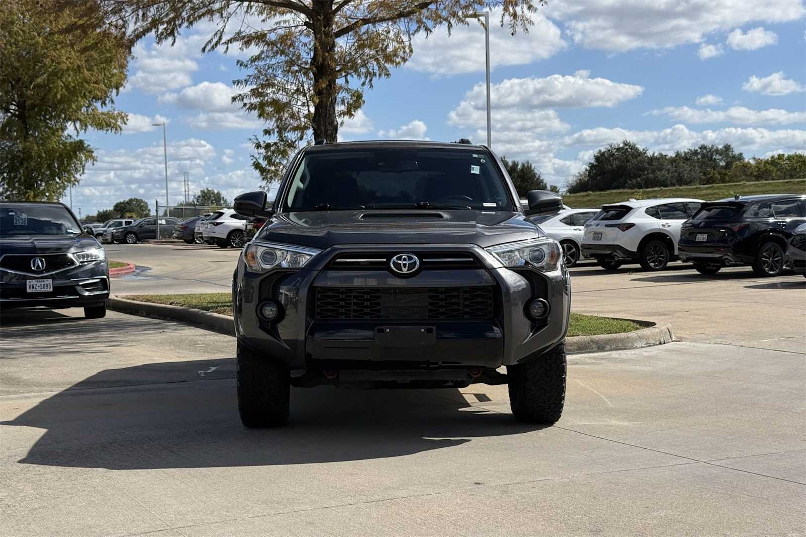 Thumbnail: 2020 Toyota 4Runner - 6