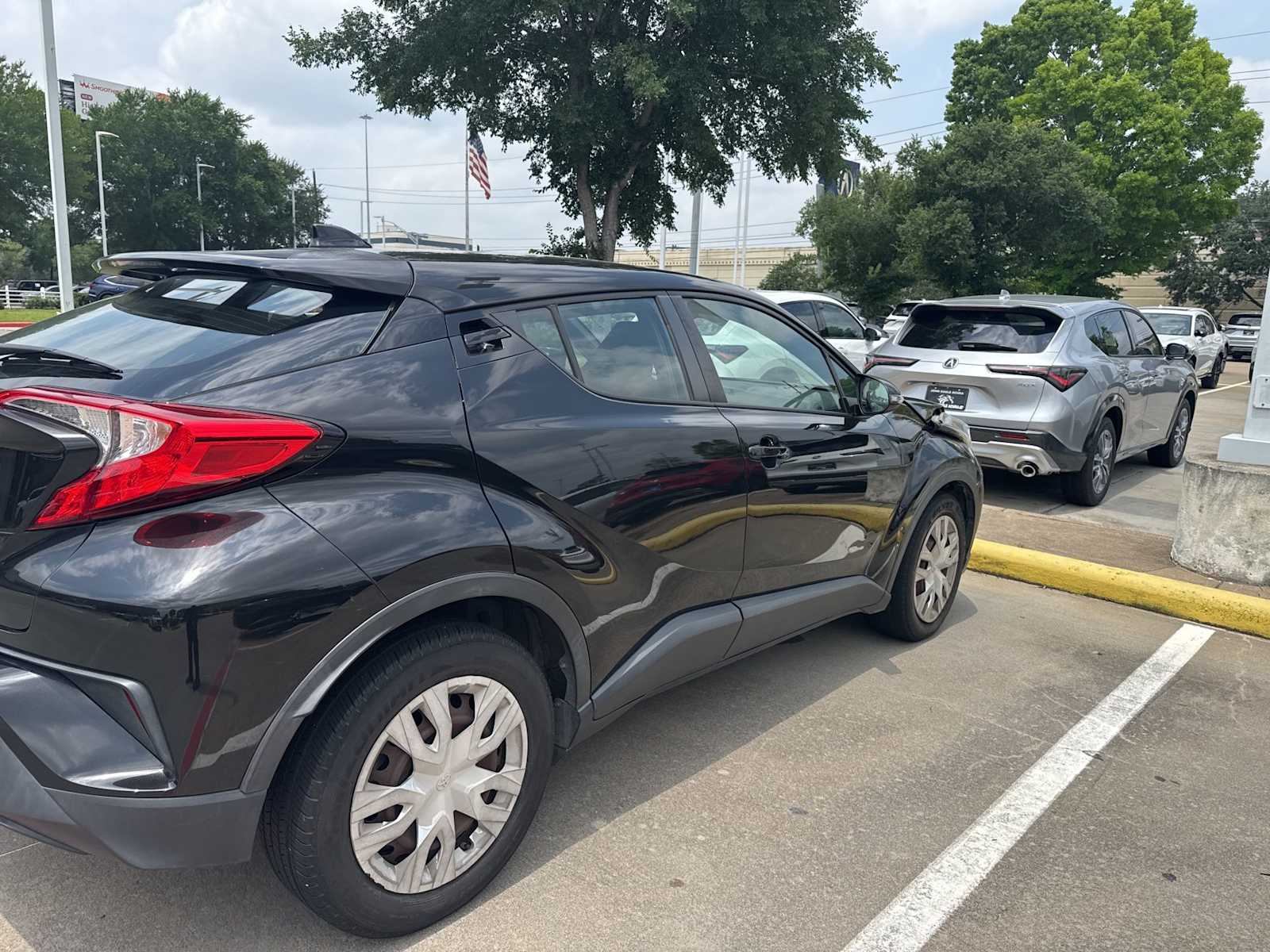 Thumbnail: 2019 Toyota C-HR - 2
