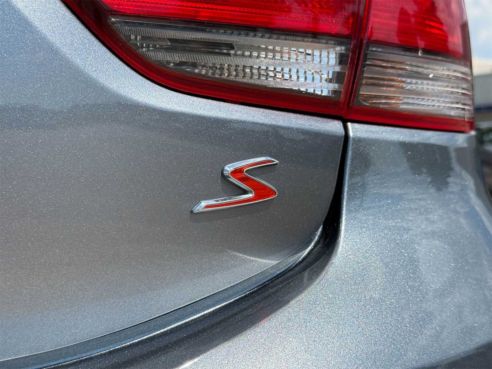 Thumbnail: 2020 Kia Rio - 7