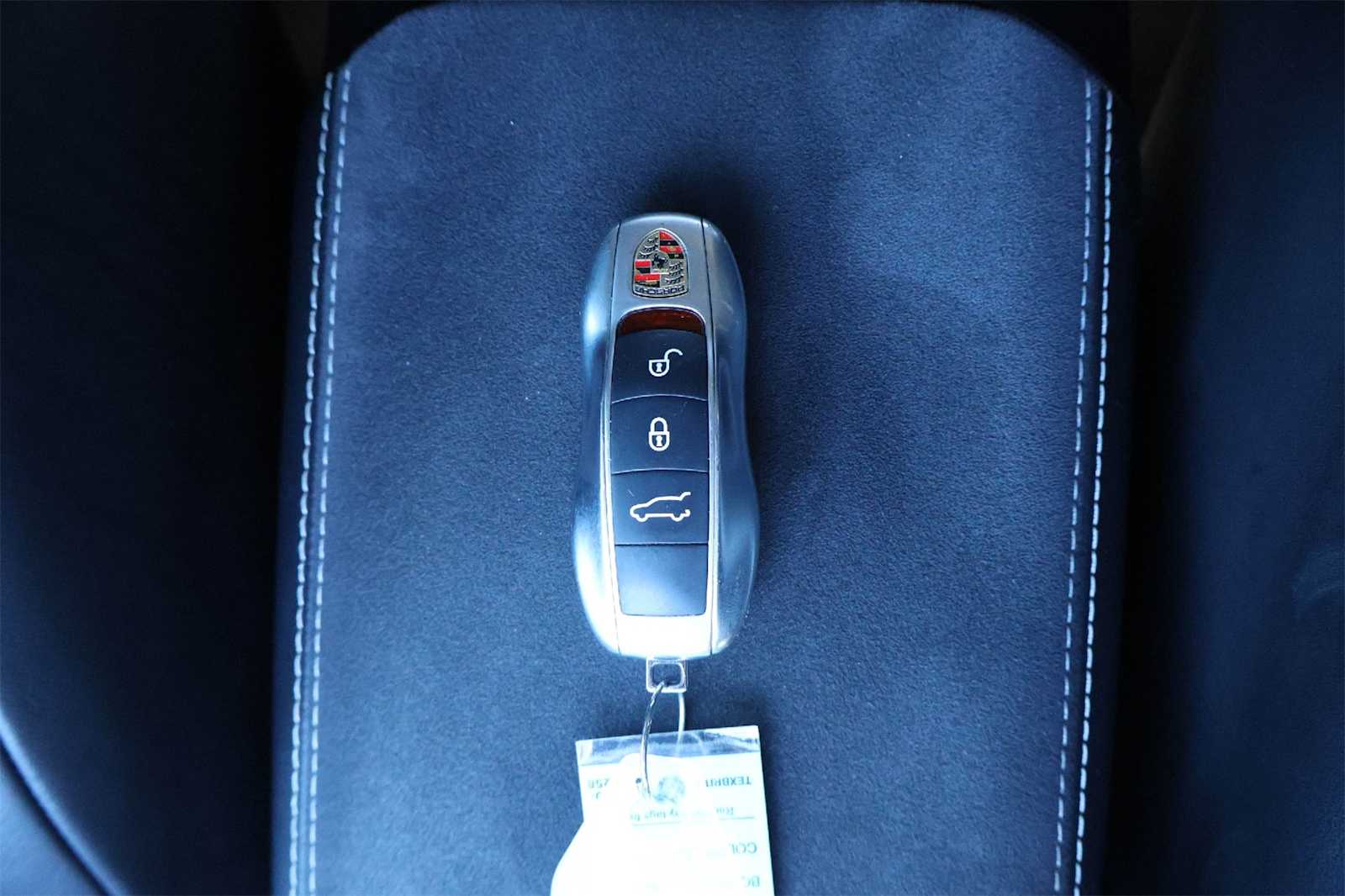 Thumbnail: 2017 Porsche Macan - 20