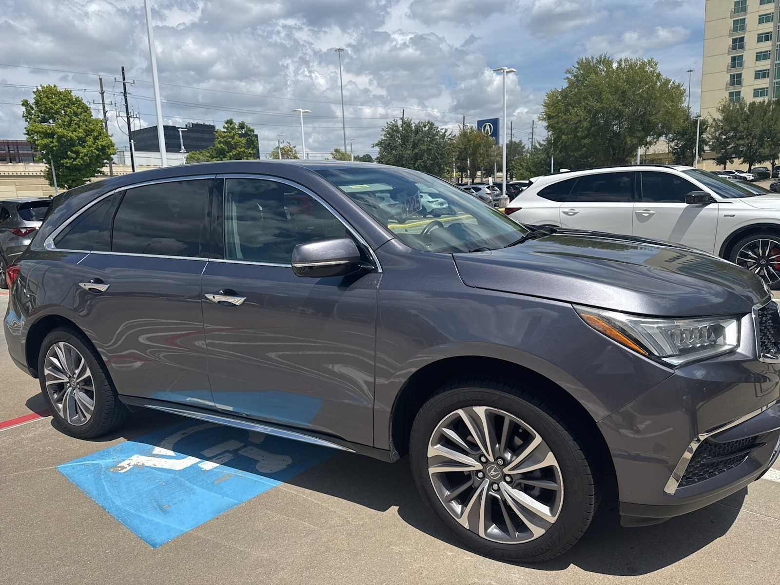 Thumbnail: 2018 Acura MDX - 5