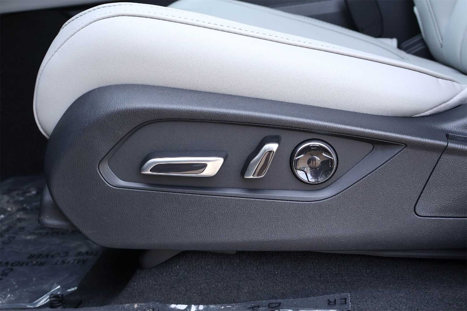 Thumbnail: 2026 Acura MDX - 24