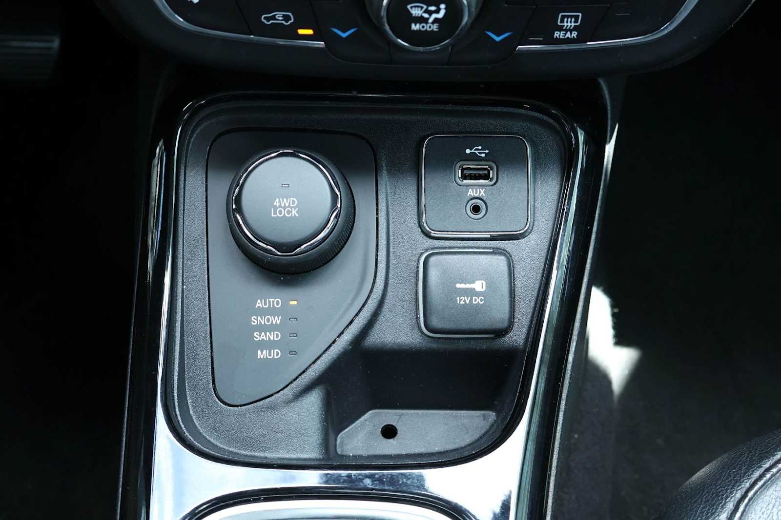 Thumbnail: 2018 Jeep Compass - 26