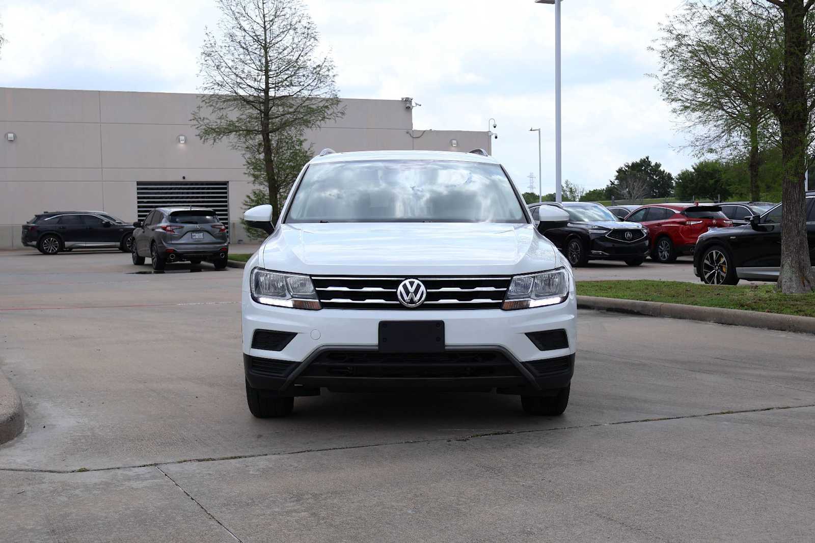 Thumbnail: 2021 Volkswagen Tiguan - 6