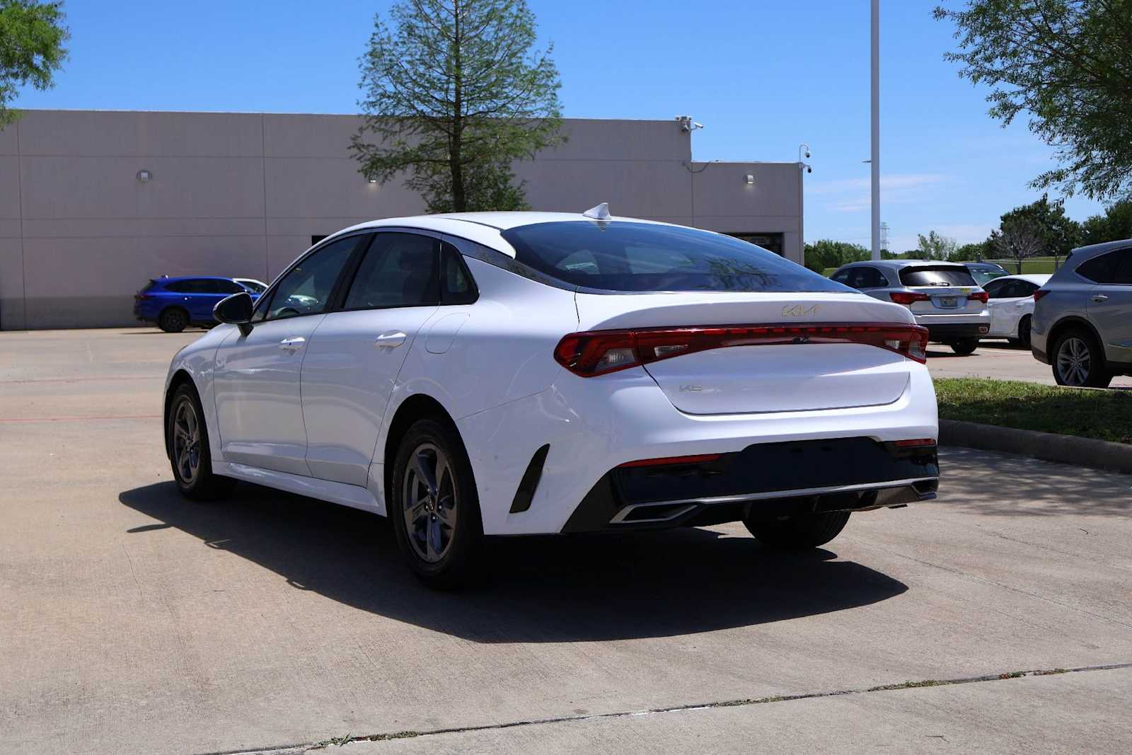 Thumbnail: 2023 Kia K5 - 4