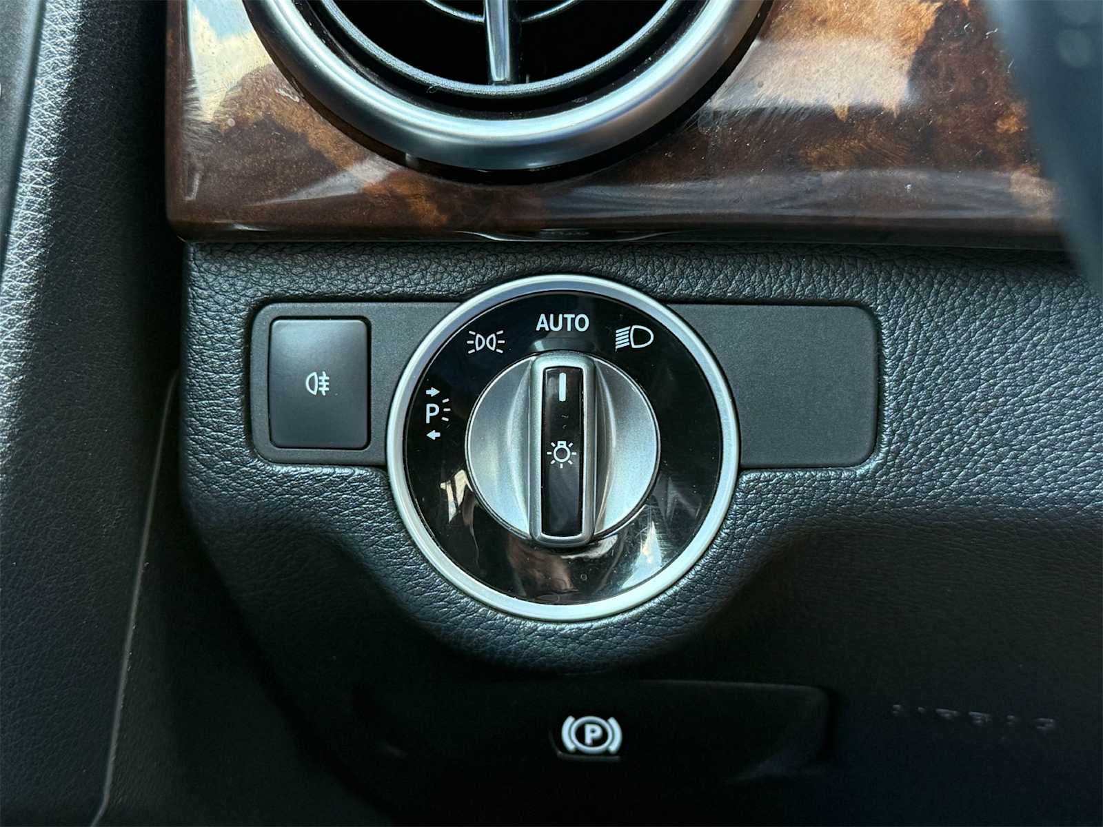 Thumbnail: 2014 Mercedes-Benz GLK - 26