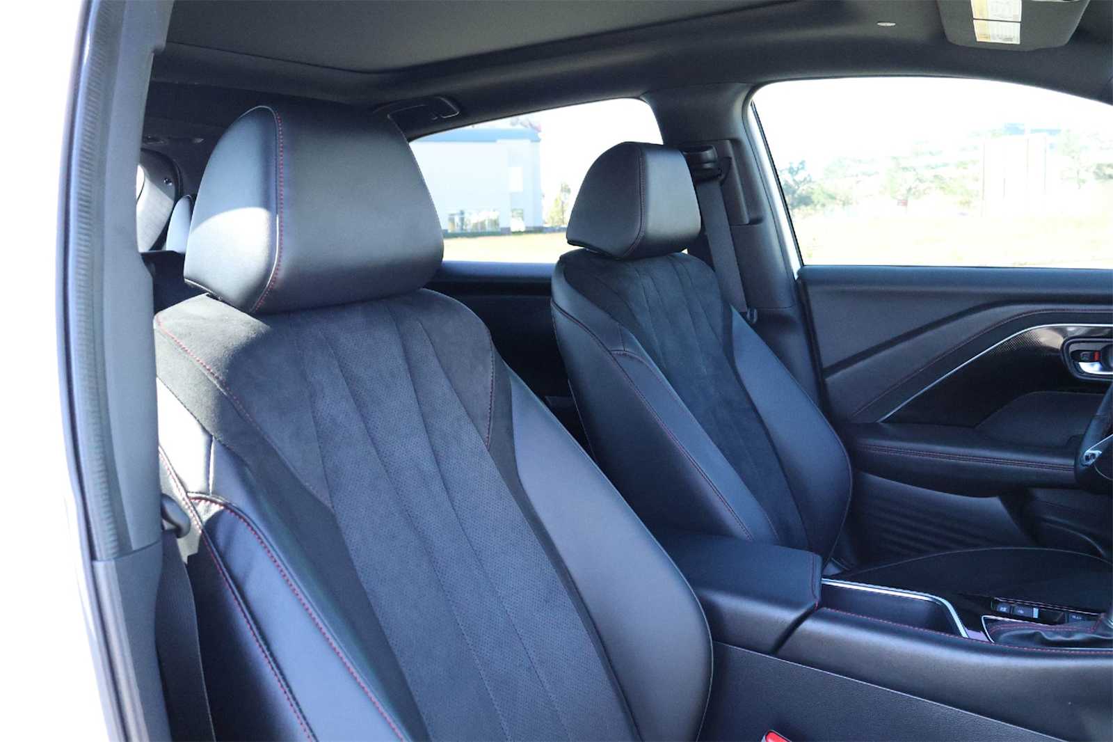 Thumbnail: 2025 Acura ADX - 14