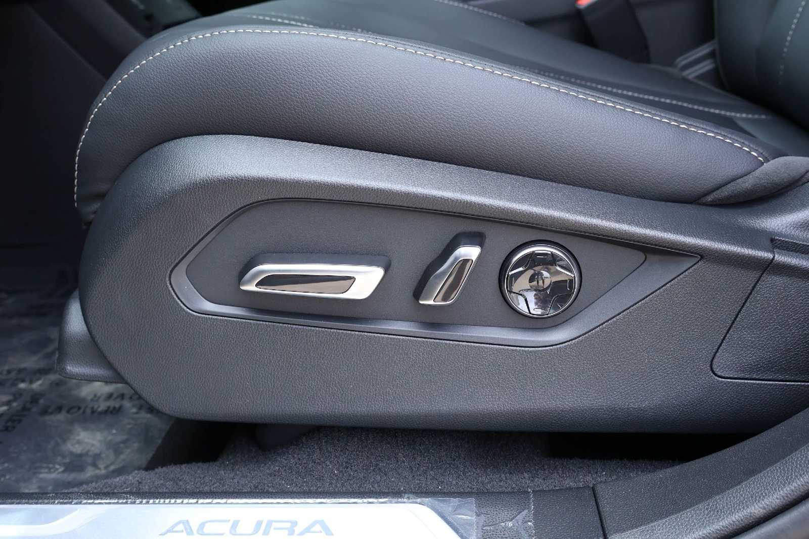 Thumbnail: 2026 Acura RDX - 24