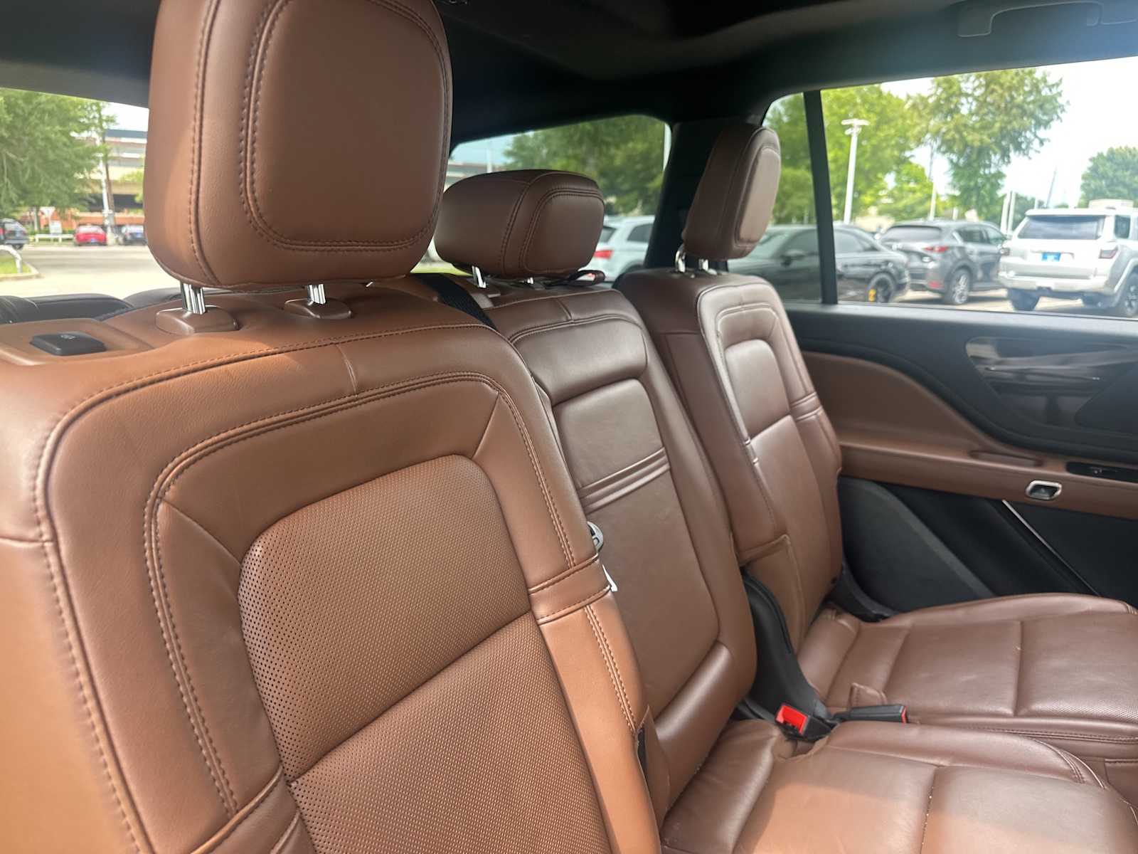 Thumbnail: 2023 Lincoln Aviator - 9