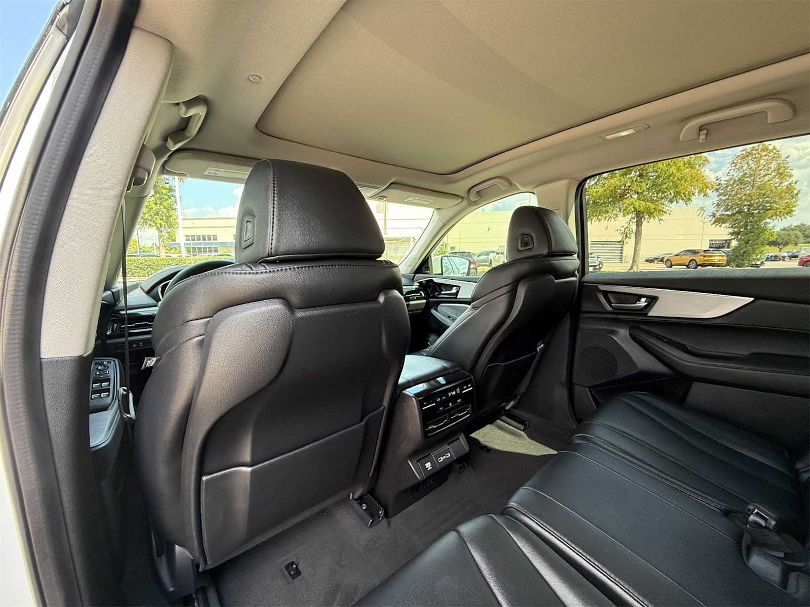 Thumbnail: 2024 Acura MDX - 12