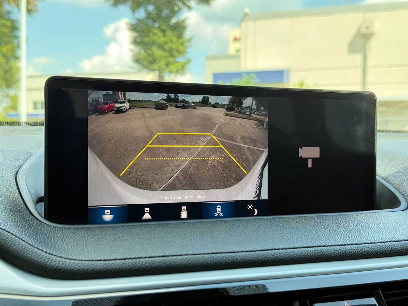 Thumbnail: 2024 Acura MDX - 27