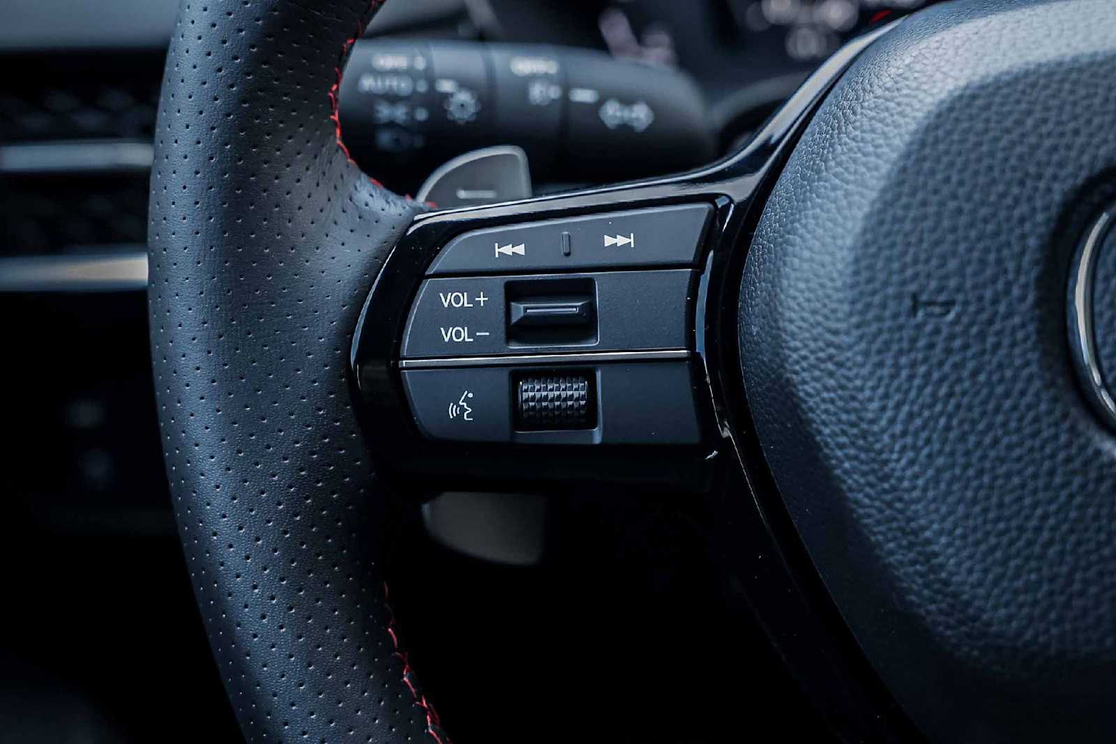 Thumbnail: 2025 Acura ADX - 19