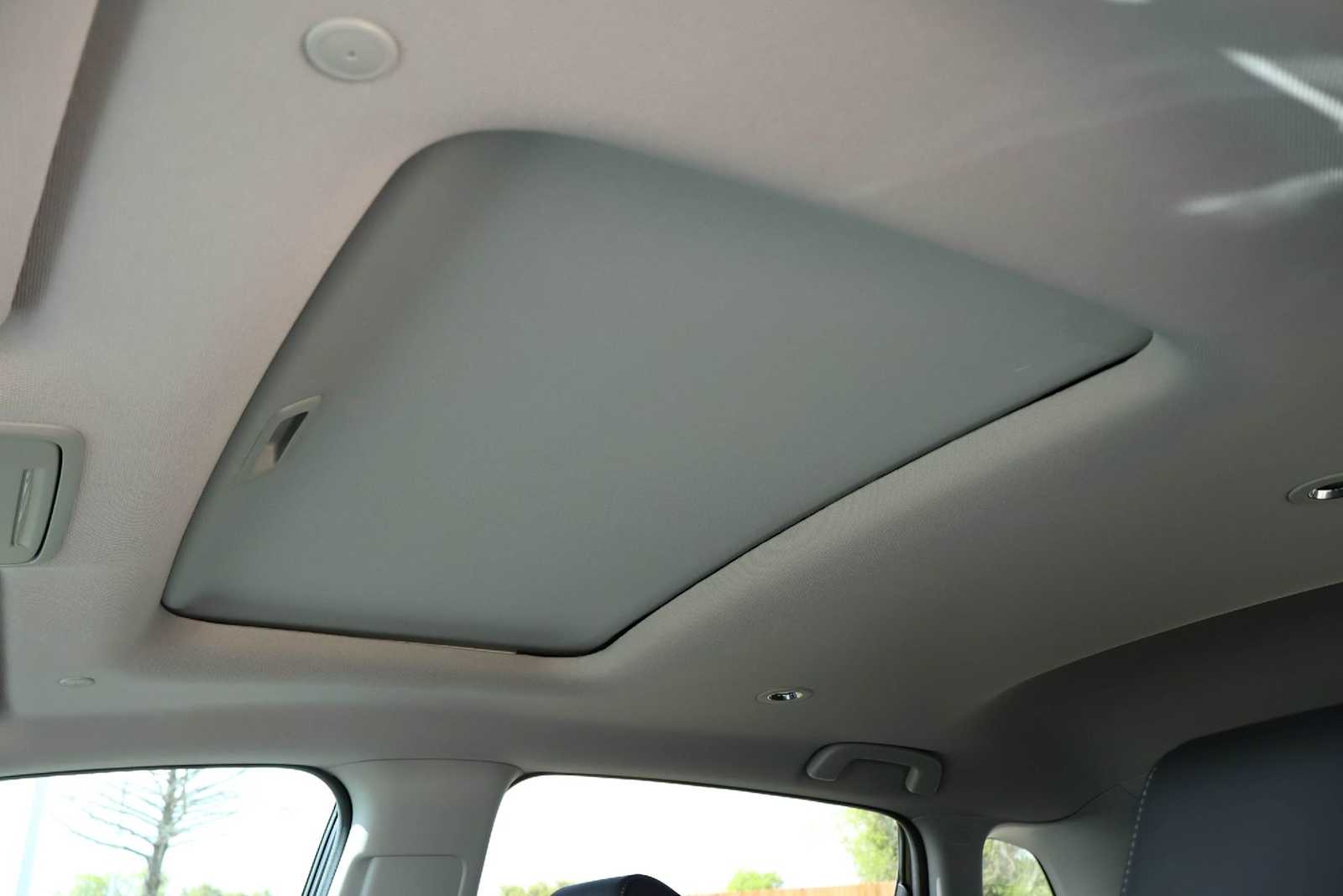 Thumbnail: 2025 Acura ADX - 28