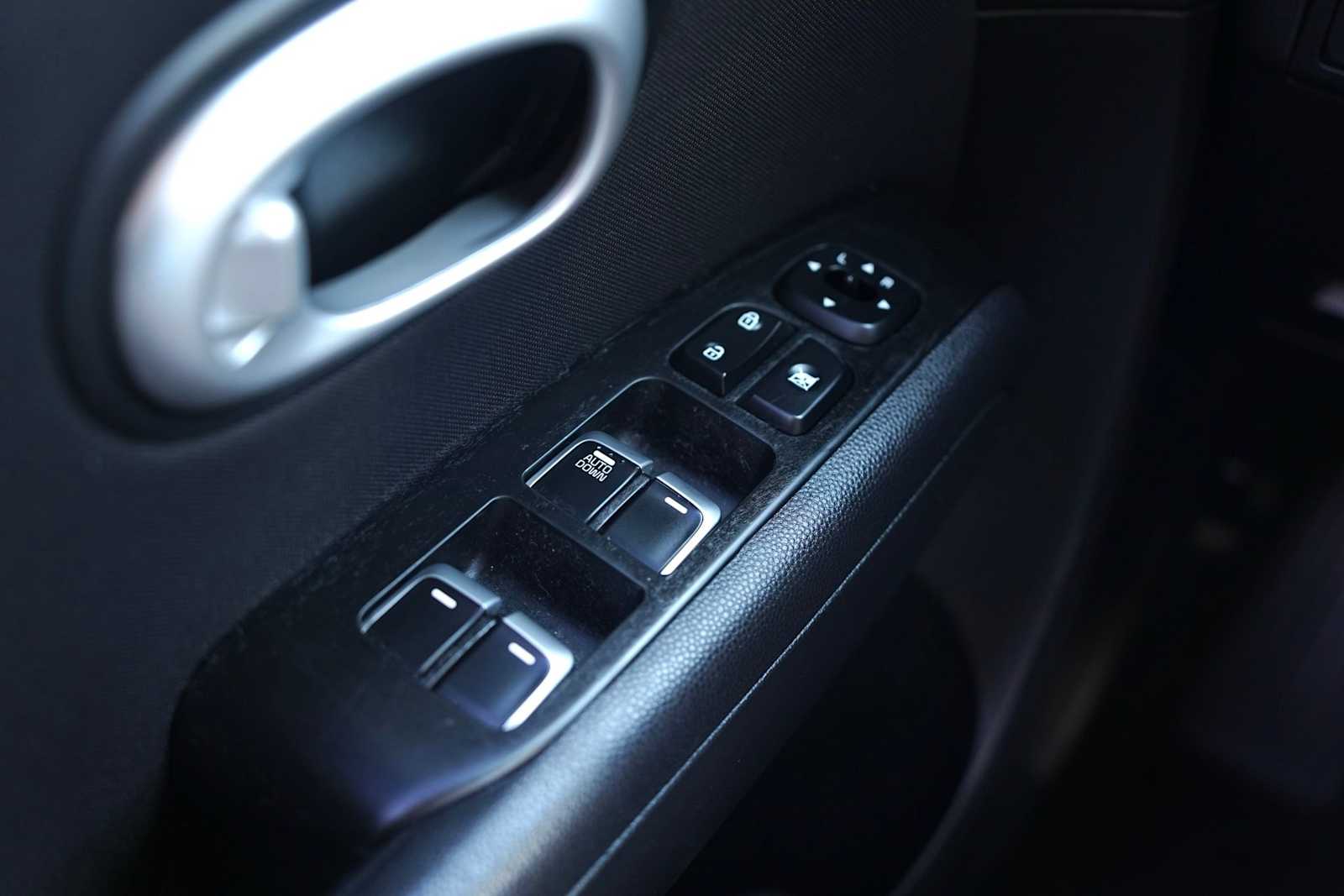 Thumbnail: 2017 Kia Soul - 24