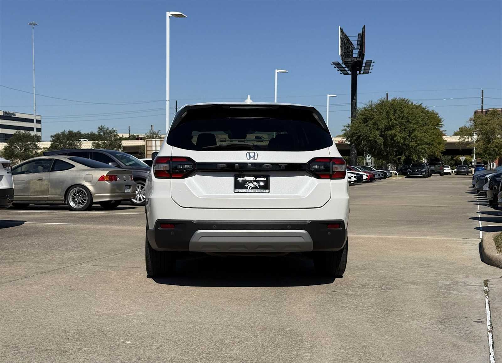 Thumbnail: 2023 Honda Pilot - 5