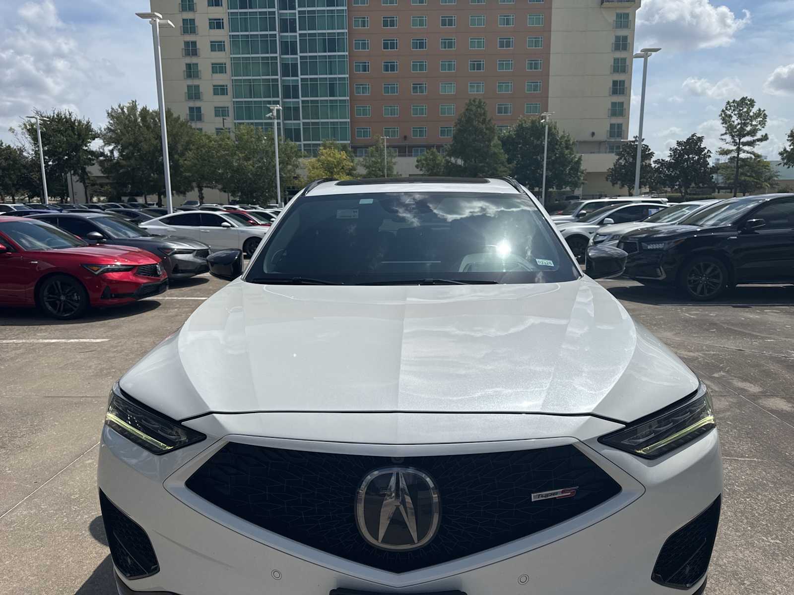 Thumbnail: 2022 Acura MDX - 2