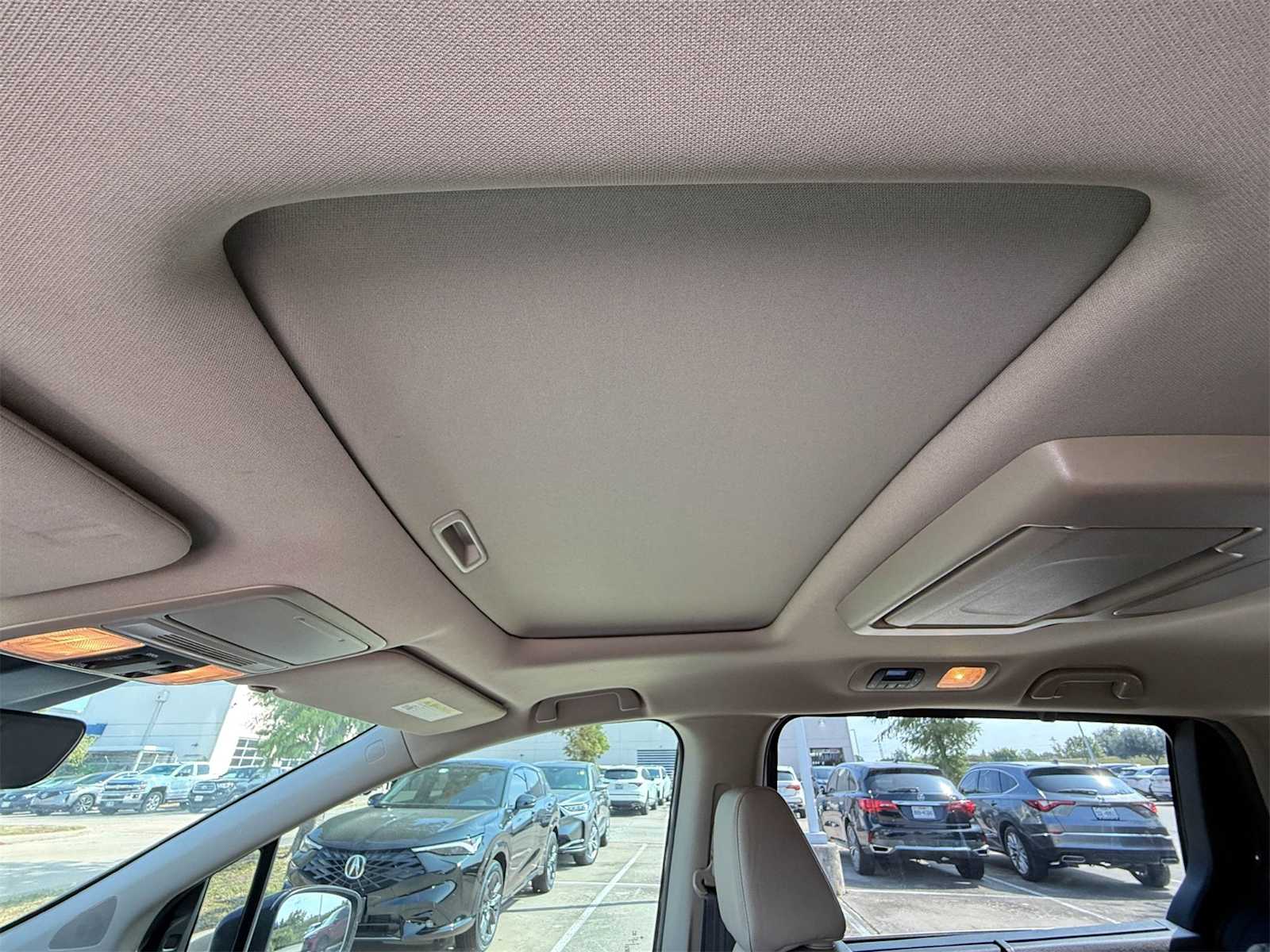 Thumbnail: 2018 Honda Odyssey - 28