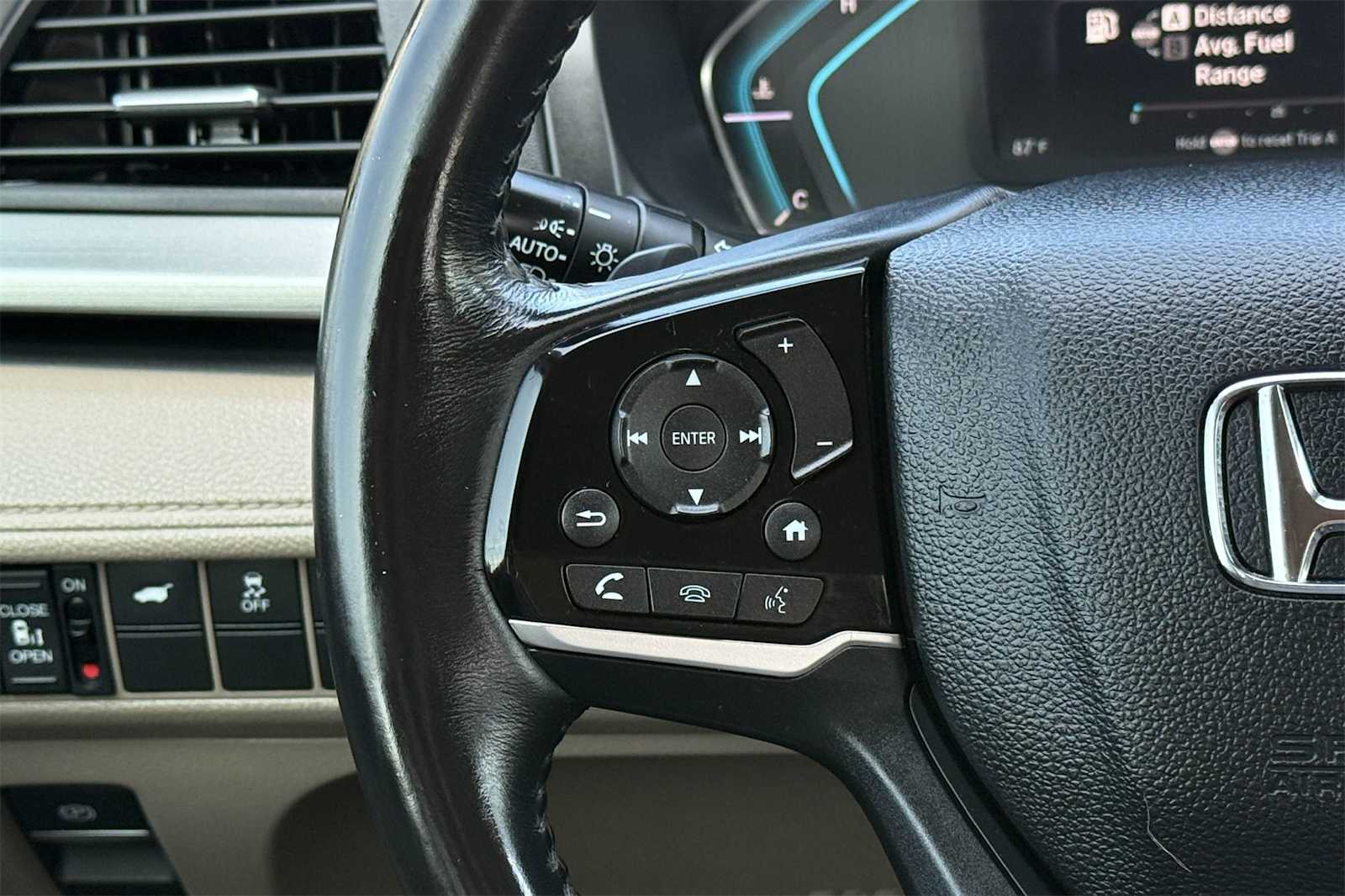 Thumbnail: 2018 Honda Odyssey - 22