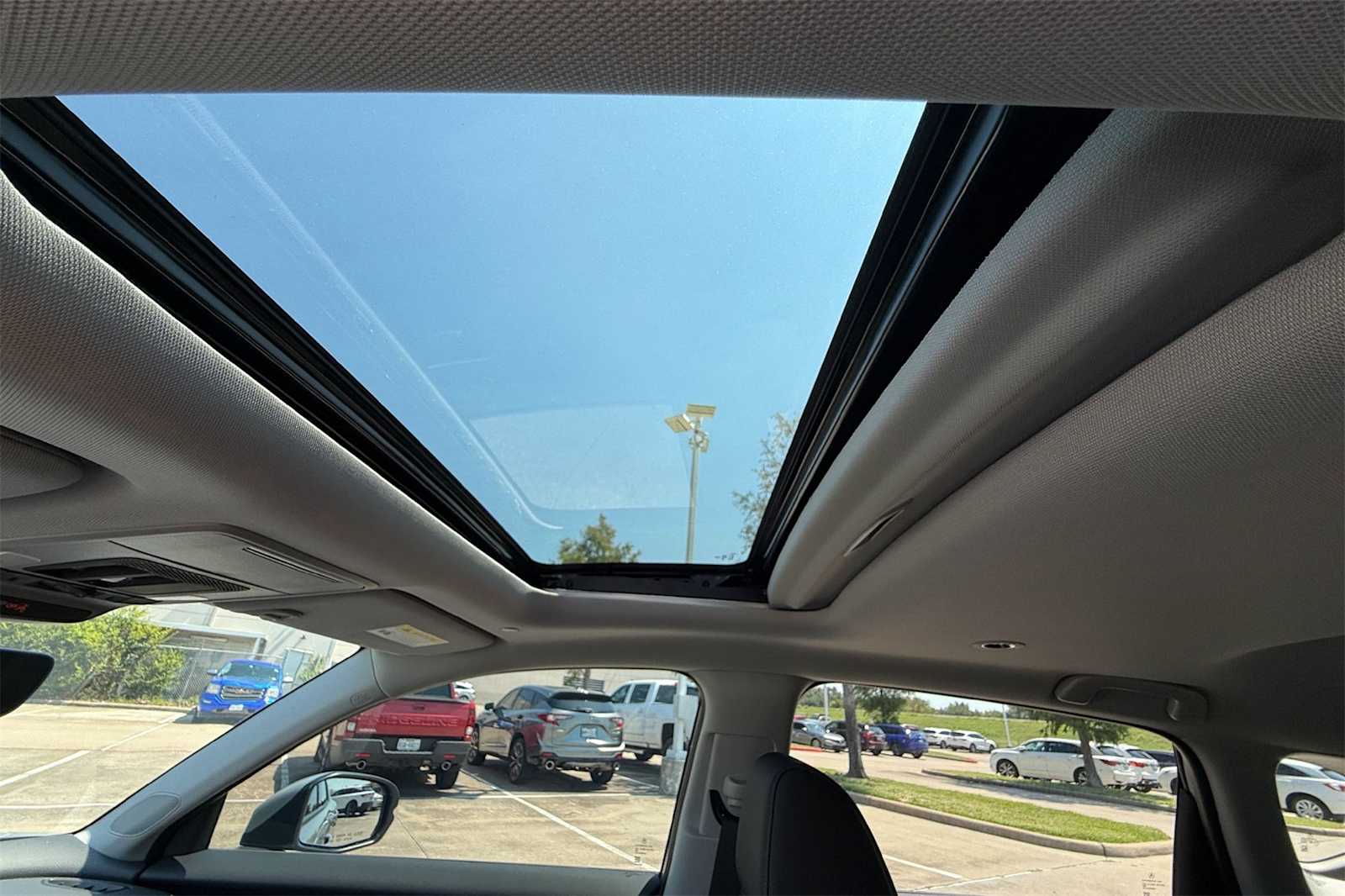 Thumbnail: 2025 Acura ADX - 29