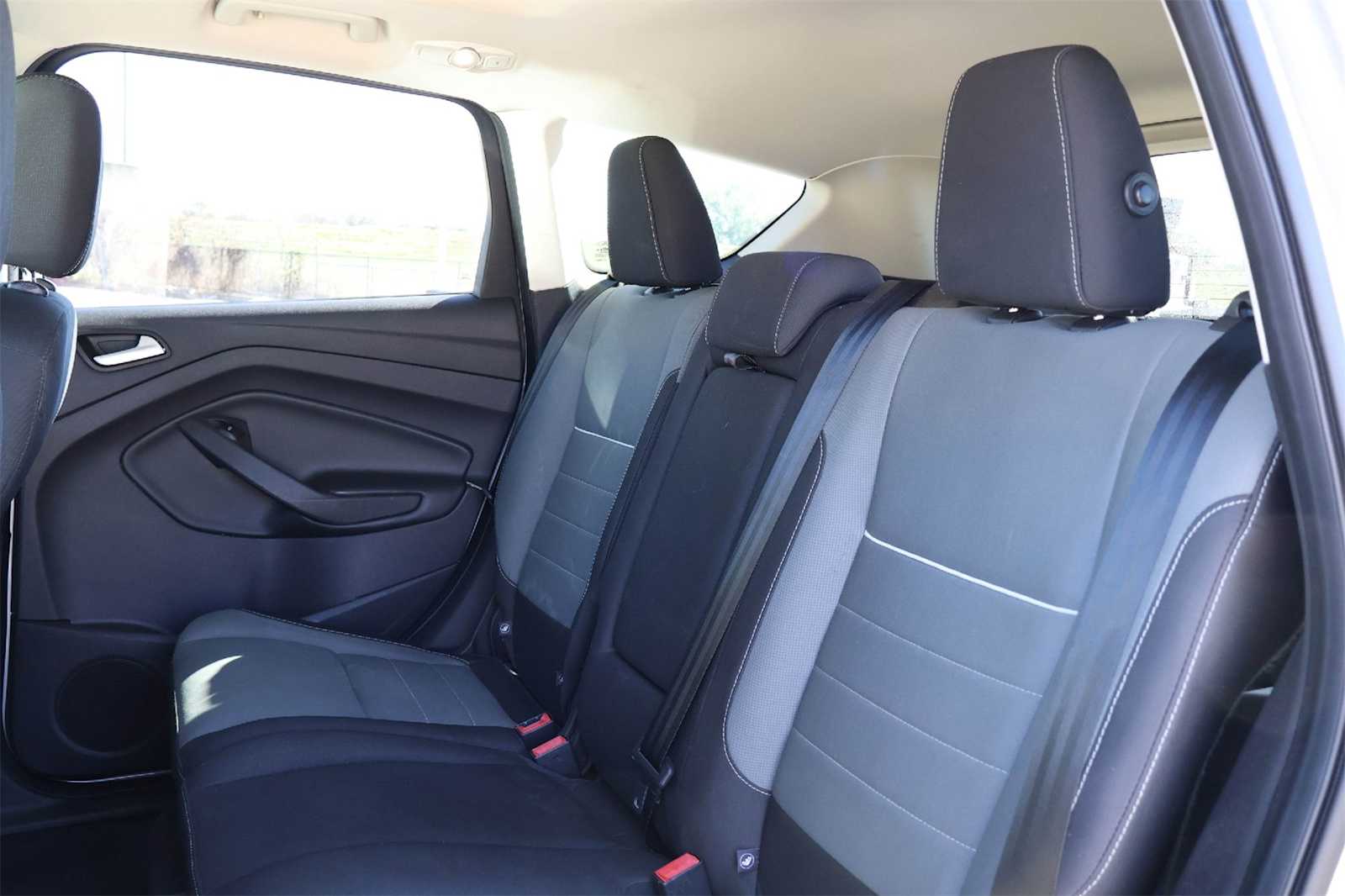 Thumbnail: 2015 Ford Escape - 13