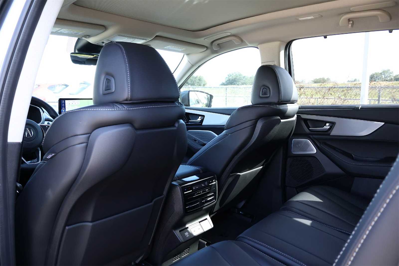 Thumbnail: 2026 Acura MDX - 12