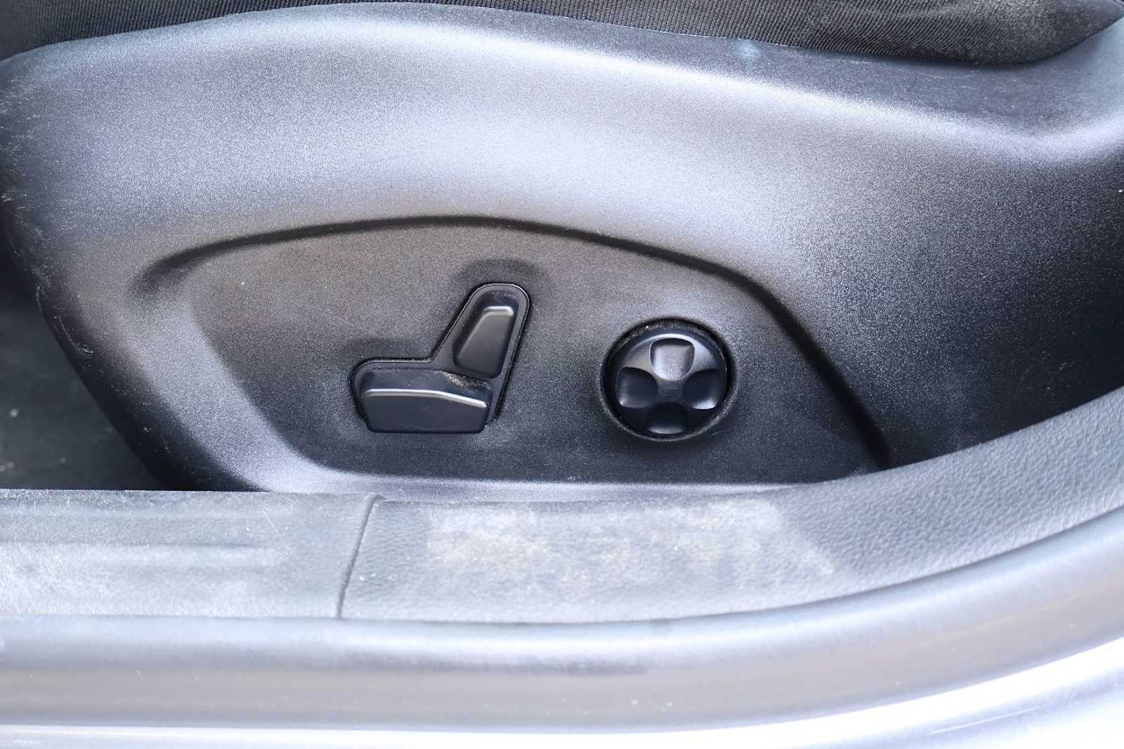 Thumbnail: 2018 Jeep Compass - 24