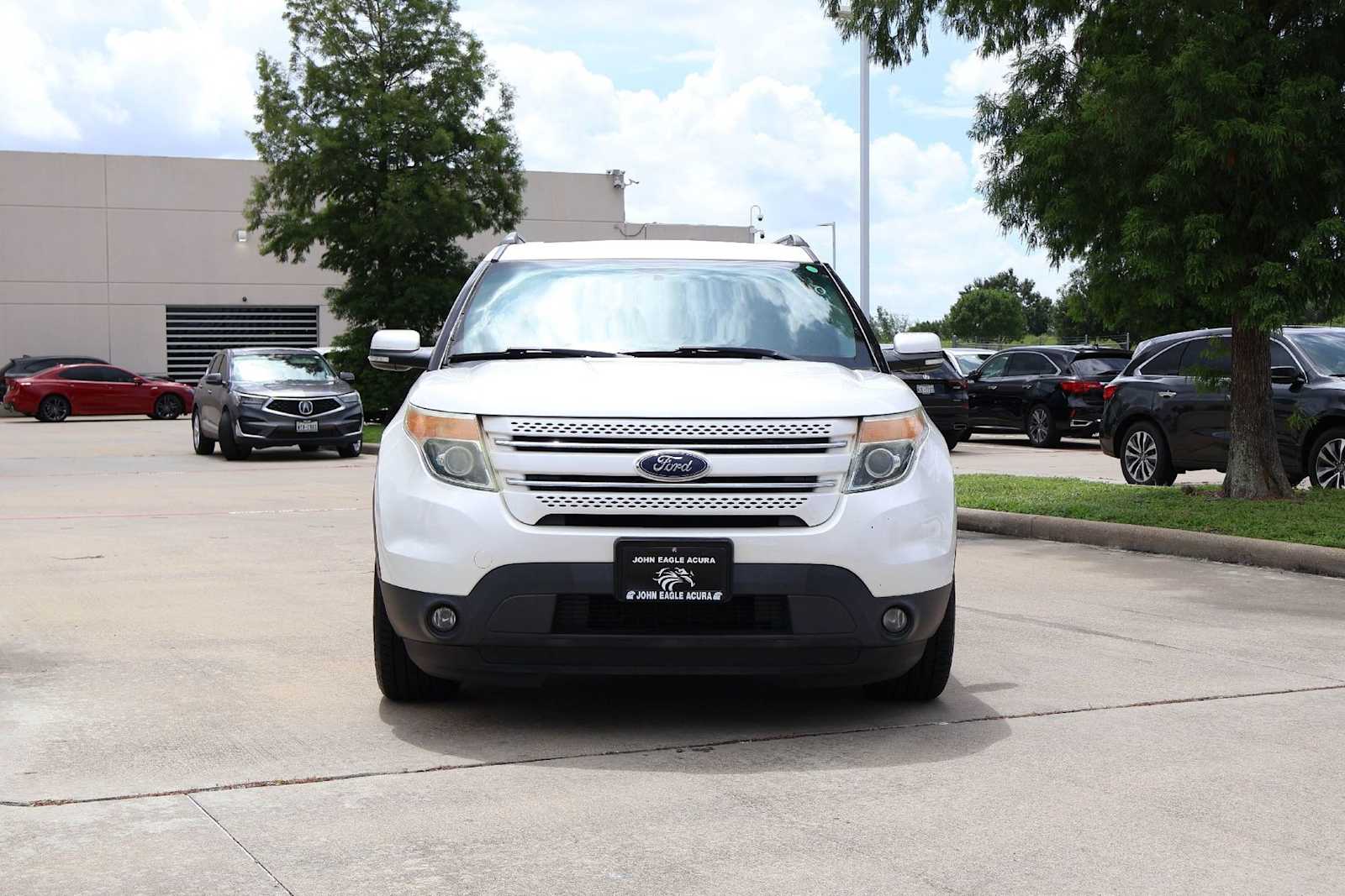Thumbnail: 2015 Ford Explorer - 6