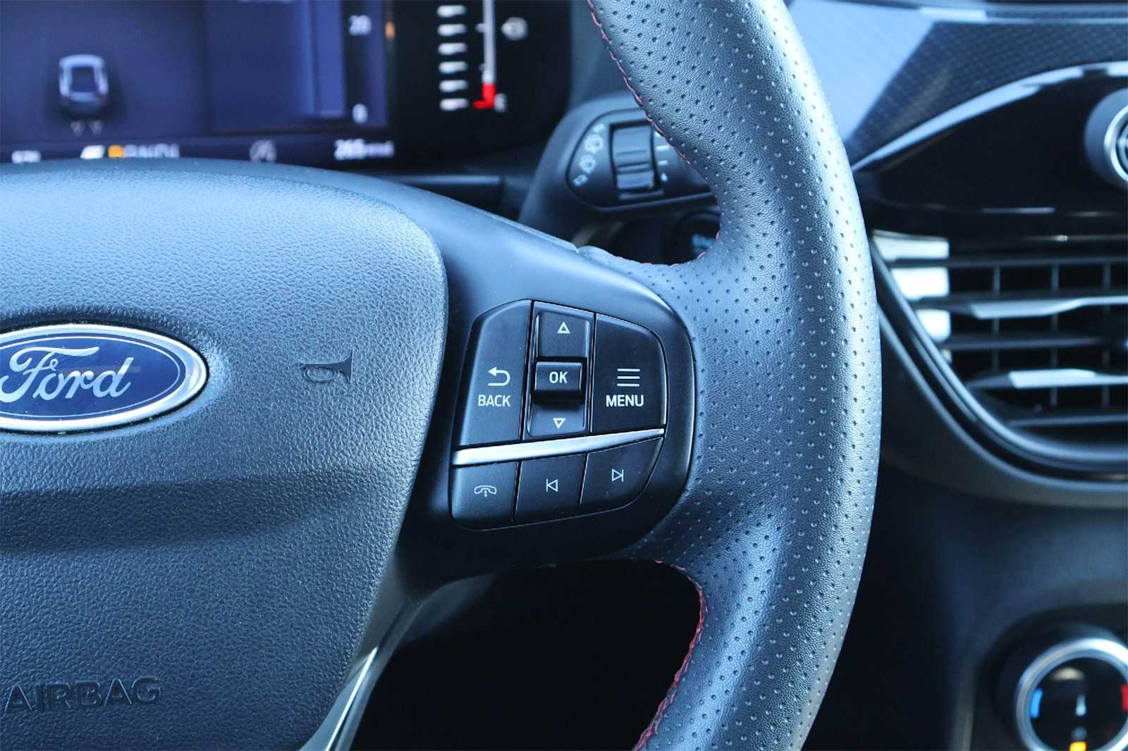 Thumbnail: 2024 Ford Escape - 23