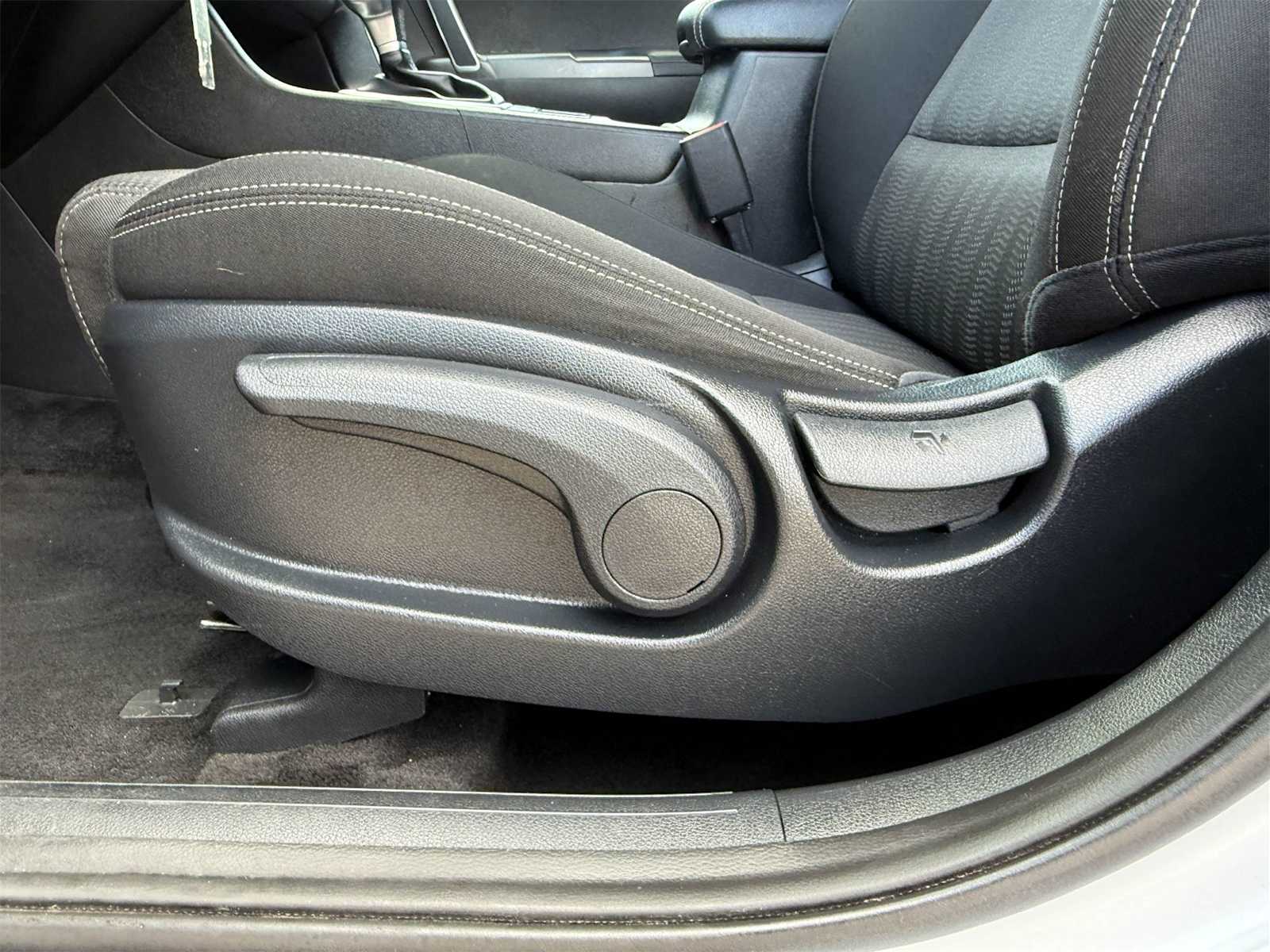 Thumbnail: 2022 Kia Sportage - 24