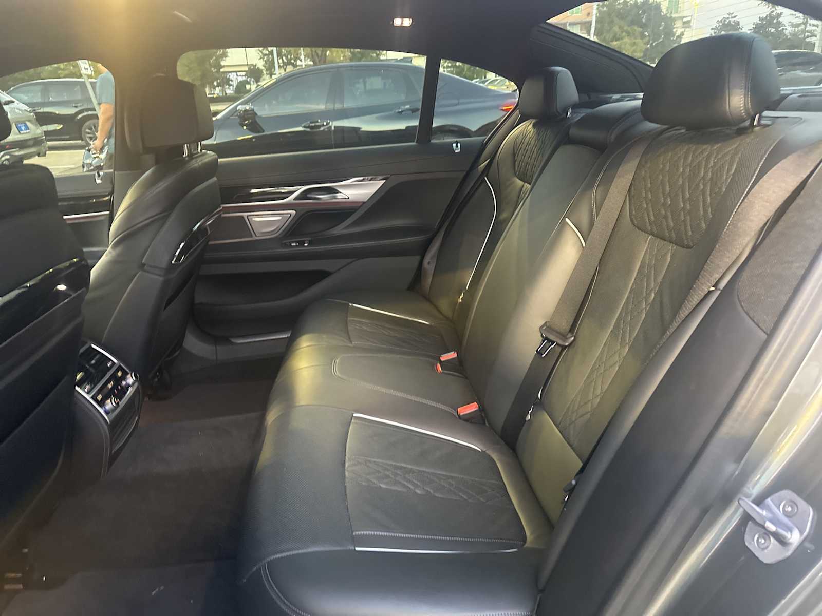 Thumbnail: 2019 BMW 7 Series - 7