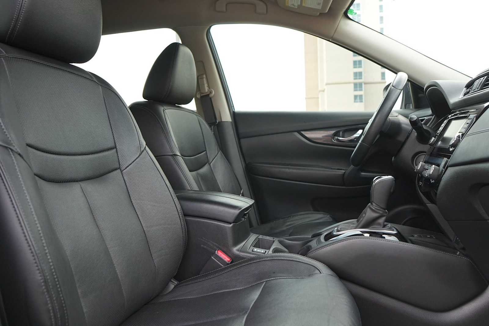 Thumbnail: 2019 Nissan Rogue - 15