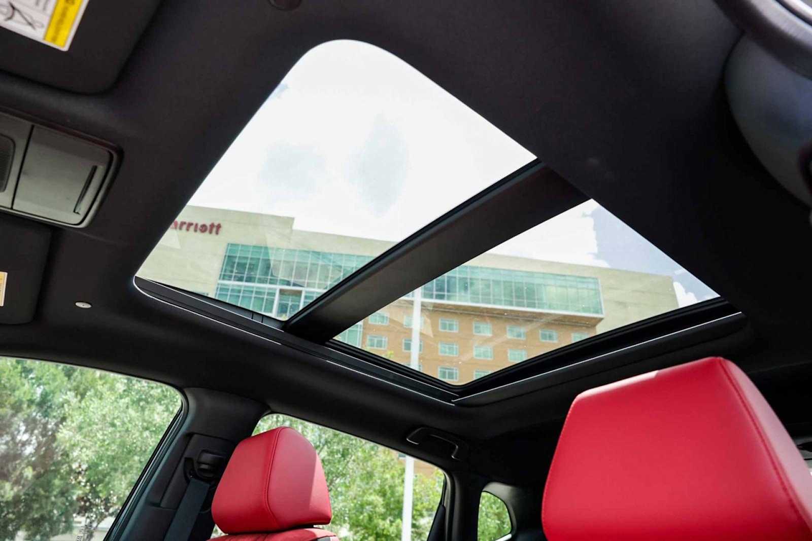 Thumbnail: 2025 Acura ADX - 26