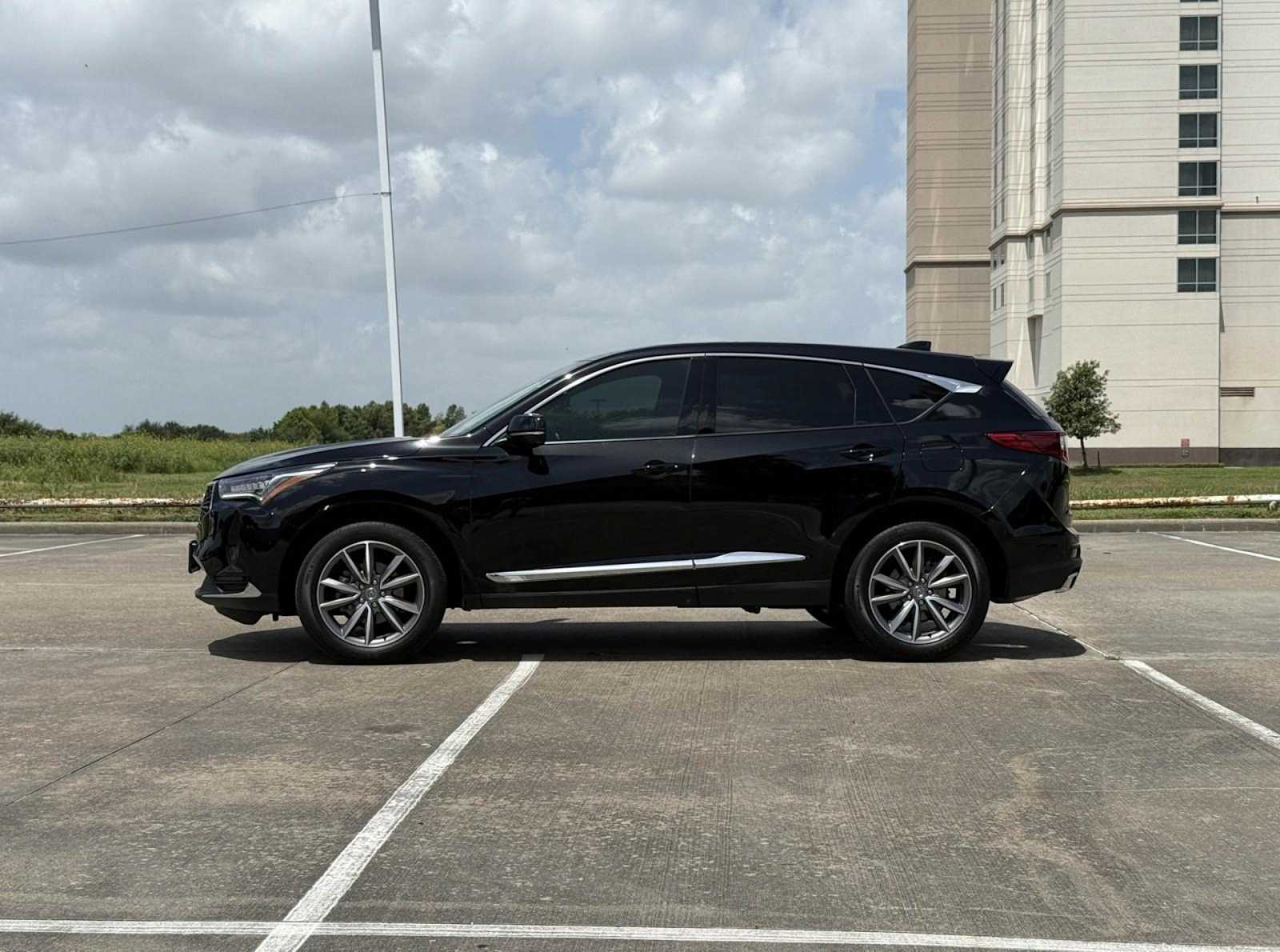 Thumbnail: 2023 Acura RDX - 3
