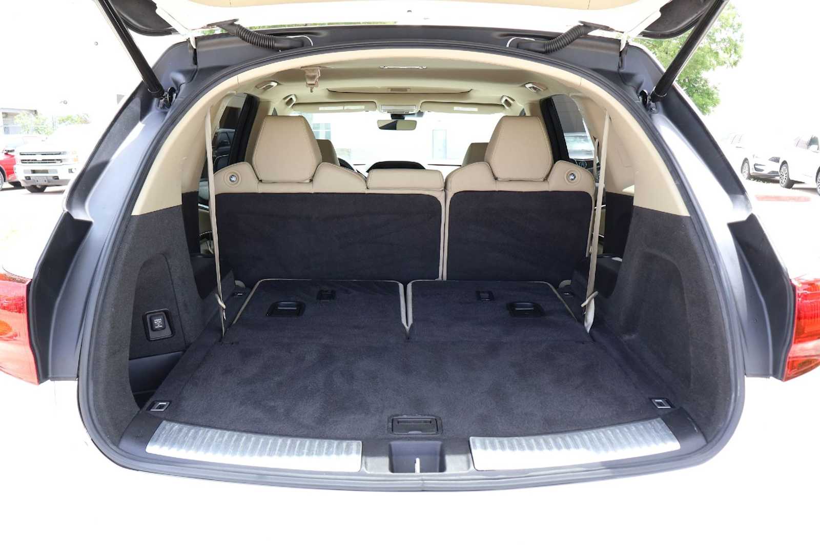 Thumbnail: 2017 Acura MDX - 19