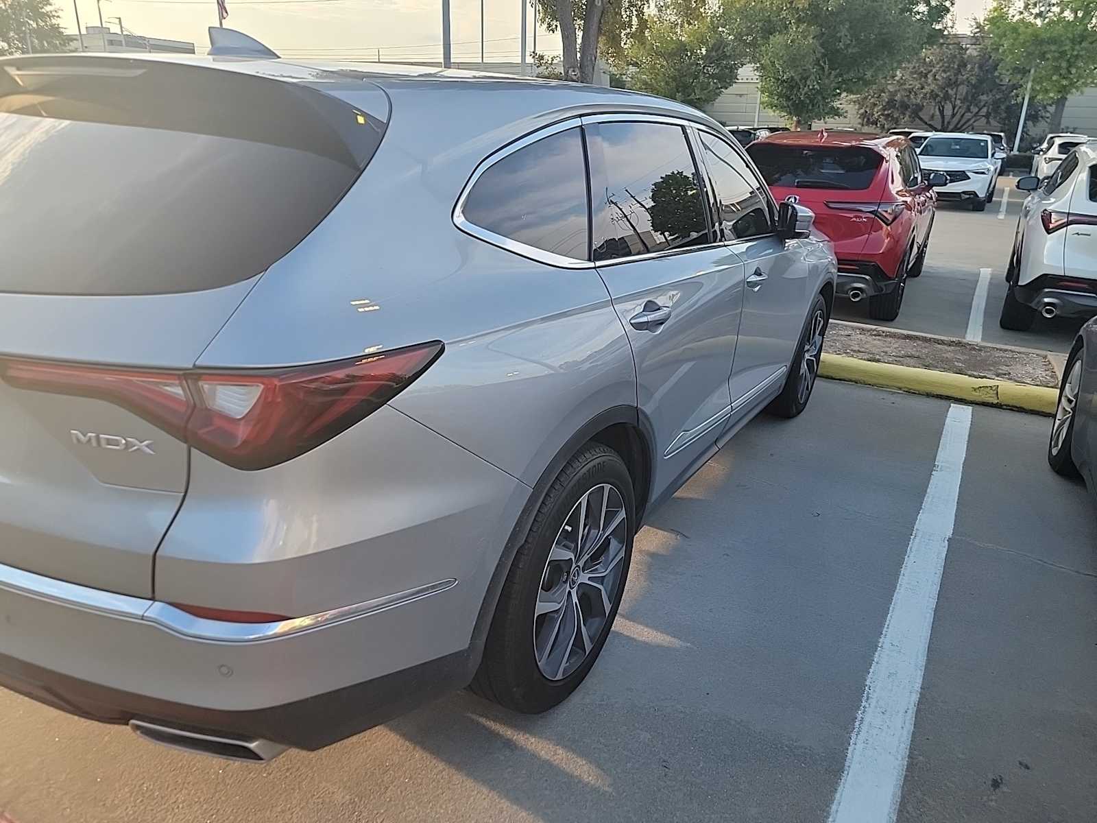 Thumbnail: 2024 Acura MDX - 4