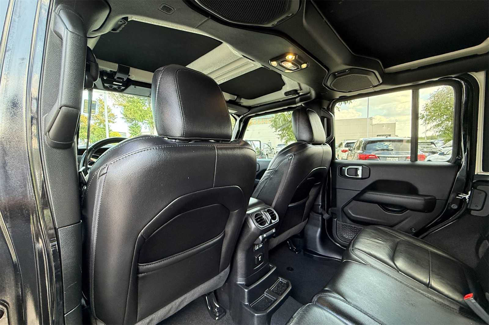 Thumbnail: 2021 Jeep Wrangler - 12