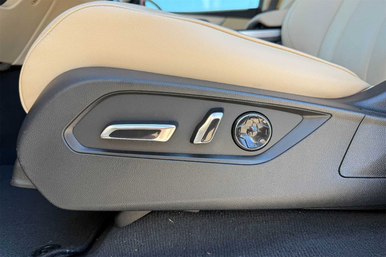 Thumbnail: 2024 Acura MDX - 24