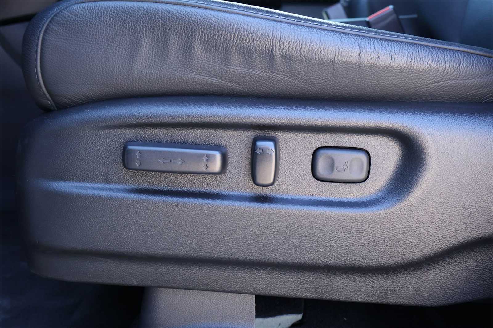 Thumbnail: 2022 Honda Pilot - 24