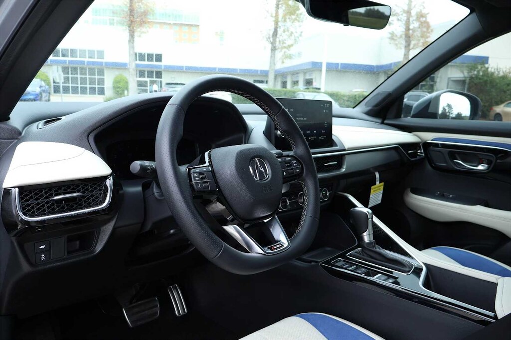 Certified 2025 Acura ADX w/A-Spec Package SUV