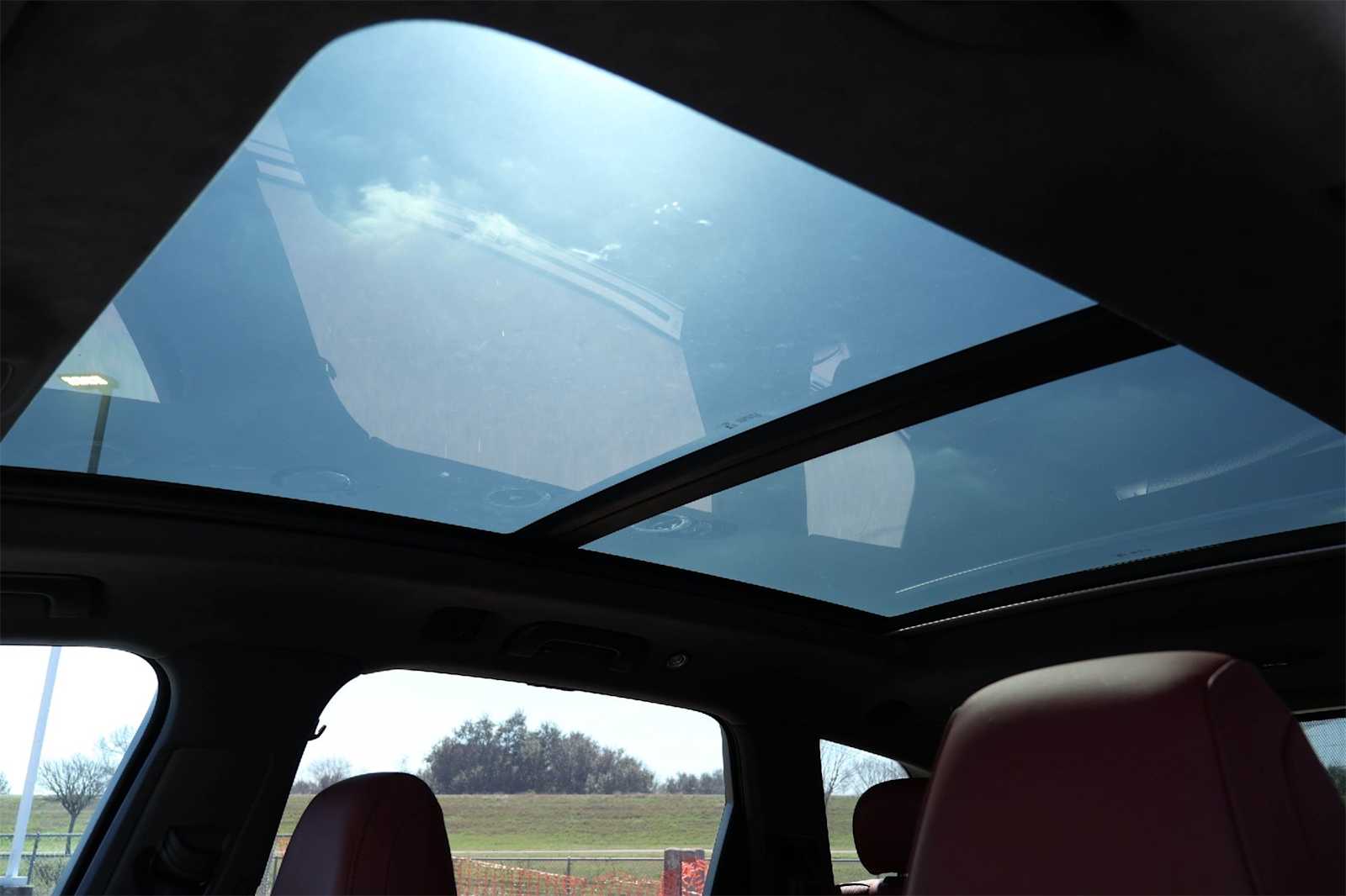 Thumbnail: 2024 Audi SQ7 - 29