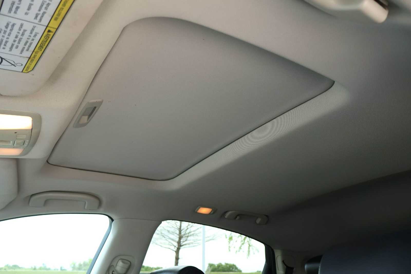 Thumbnail: 2011 INFINITI FX35 - 28